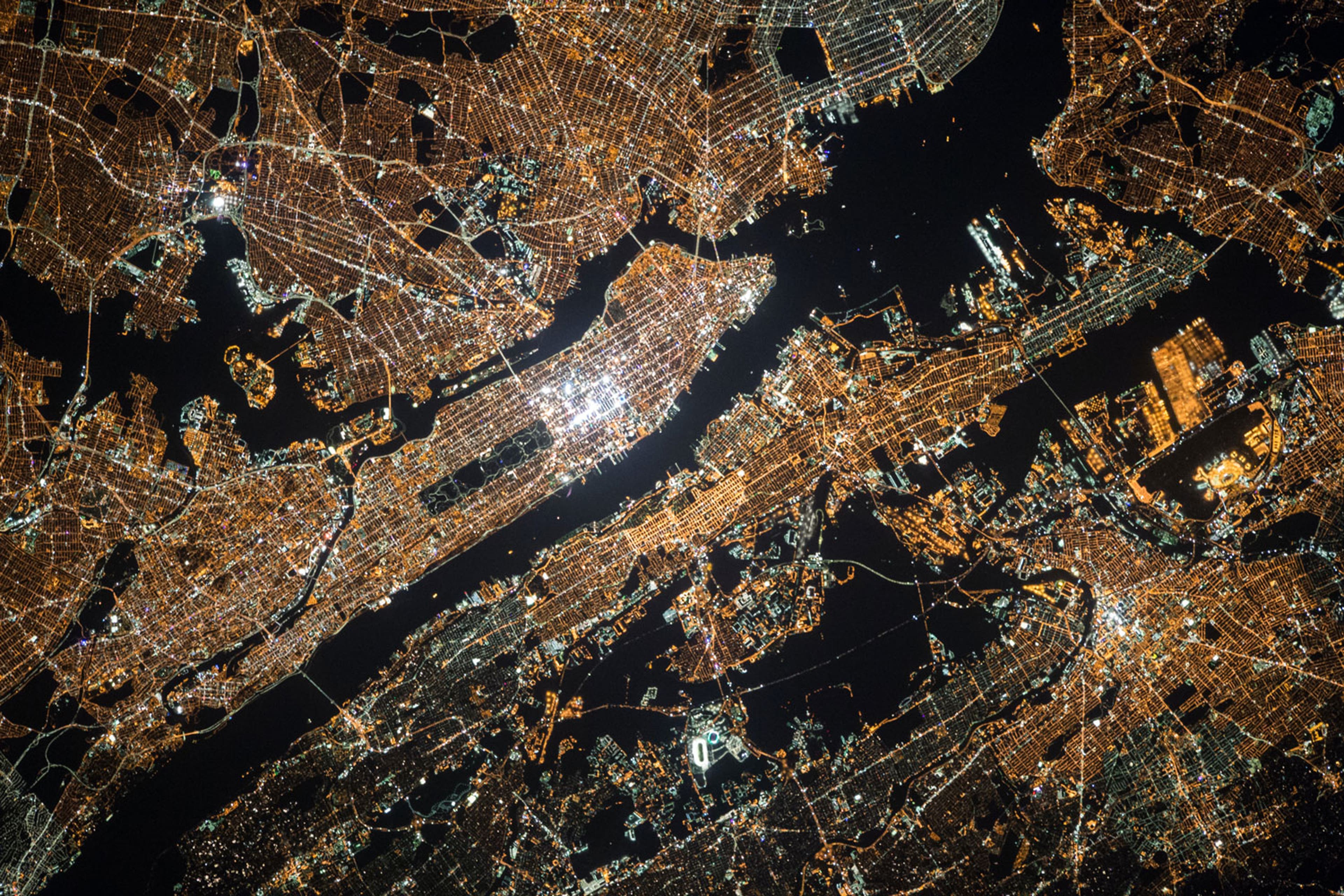 city-aerial-night-data-loss-0028.jpg