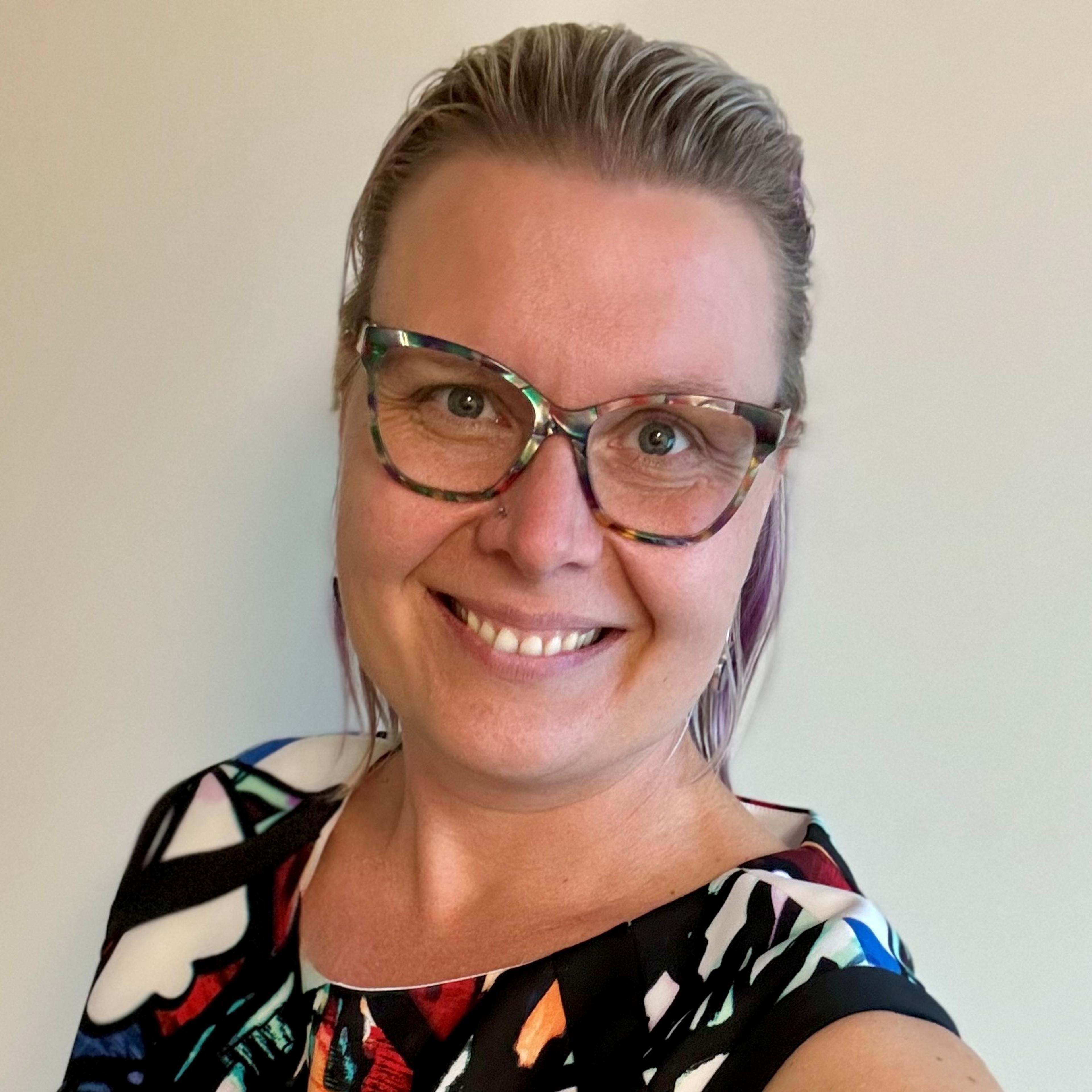 headshot of Nicole Minutti