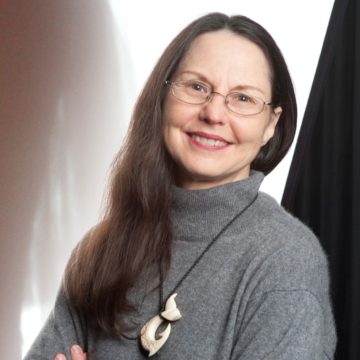 headshot of Miki Seifert