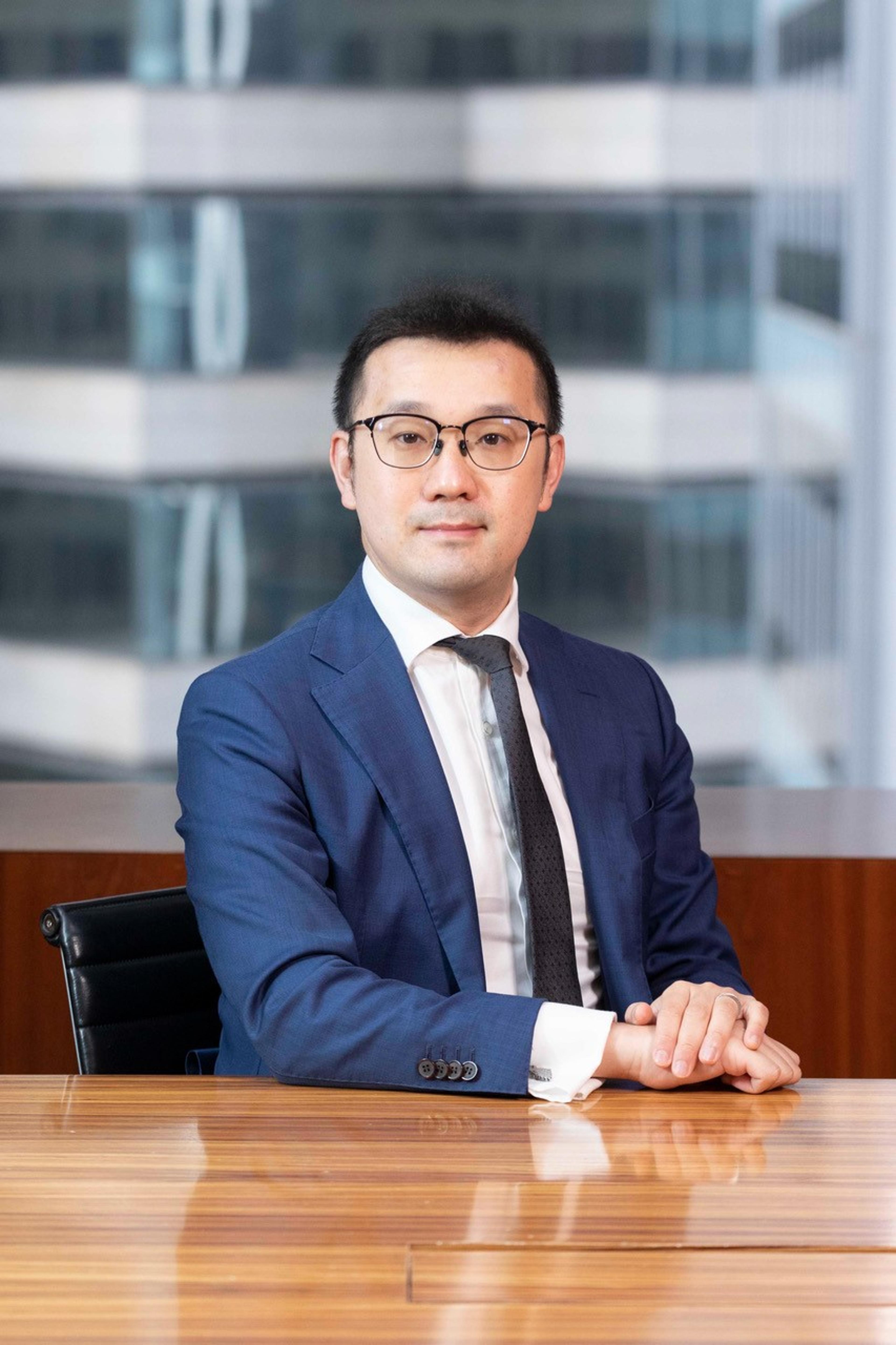 headshot of Ying Wai Mo