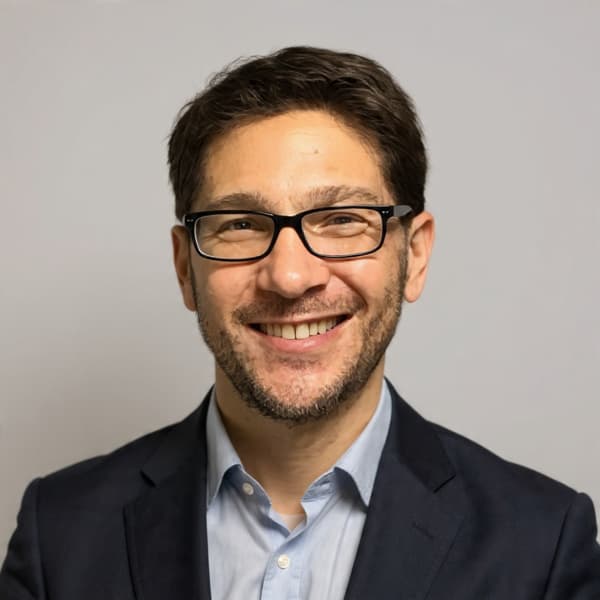 headshot of Josh Gluck