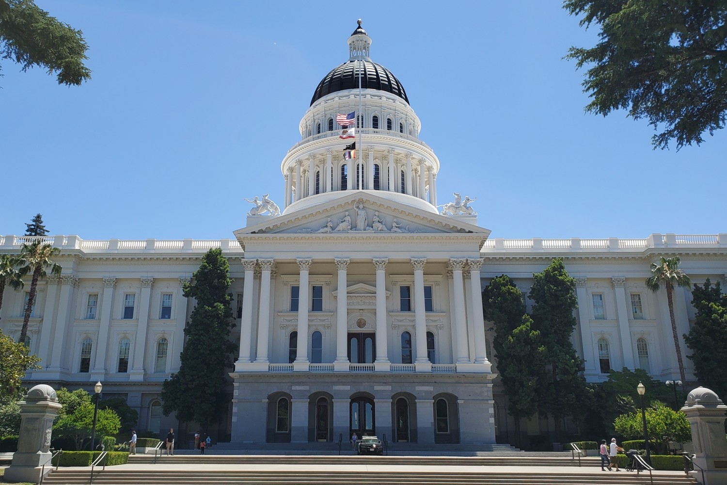 california-capitol-building-privacylaw-091523.jpg
