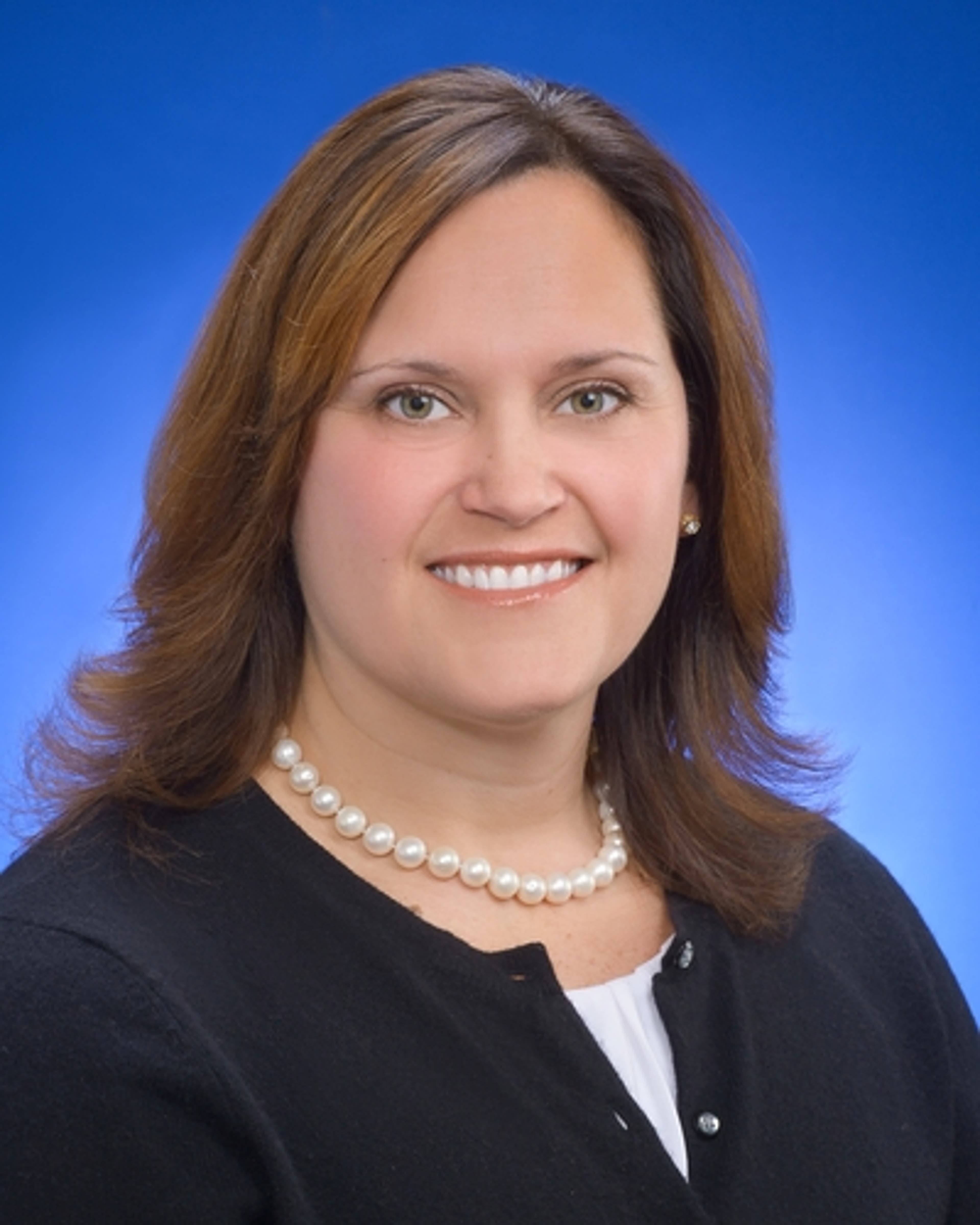 headshot of Laura Donahue