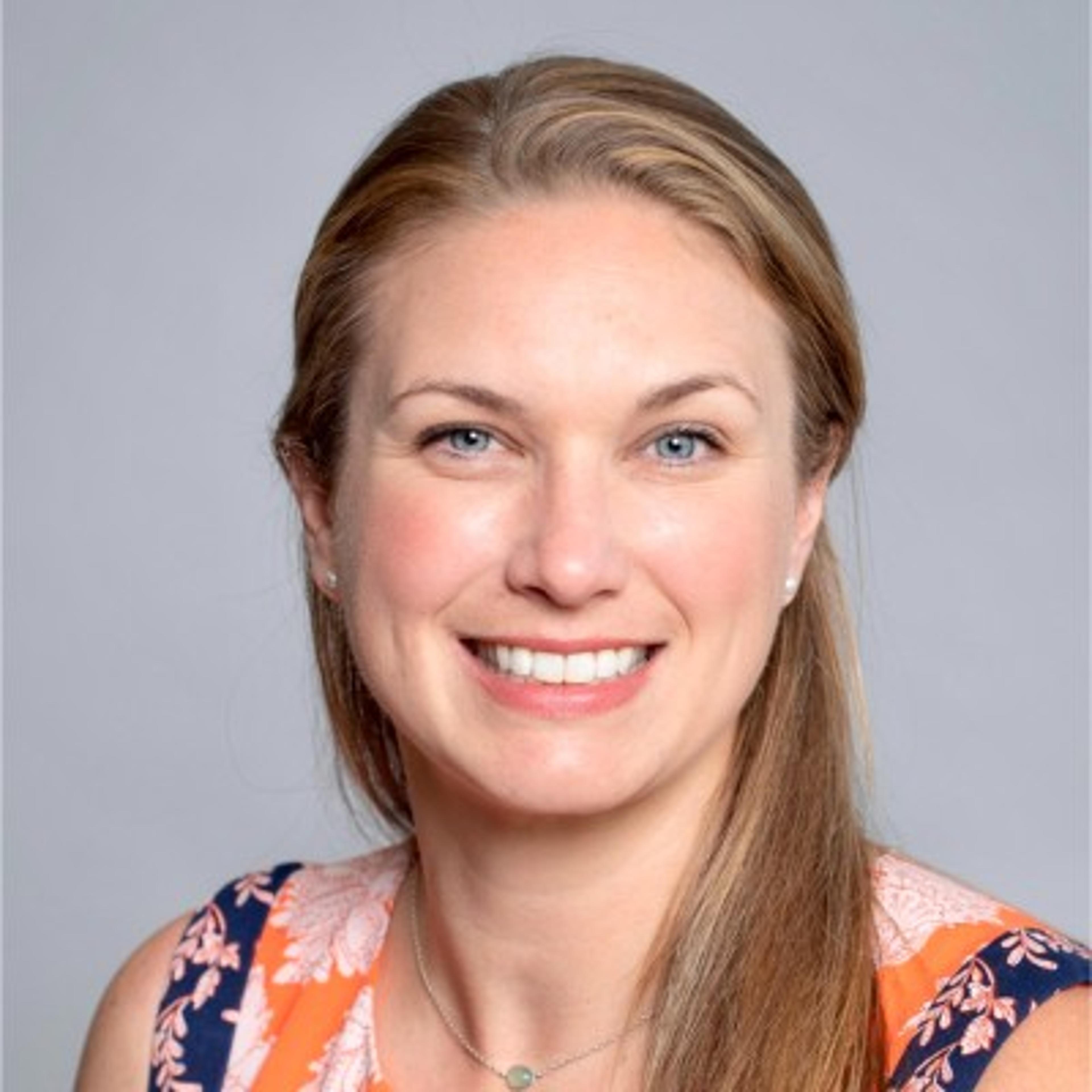 headshot of Julie Neudecker