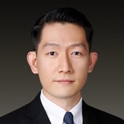 headshot of Kyoungsic Min