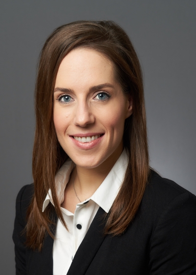 headshot of Lauren Cuyvers