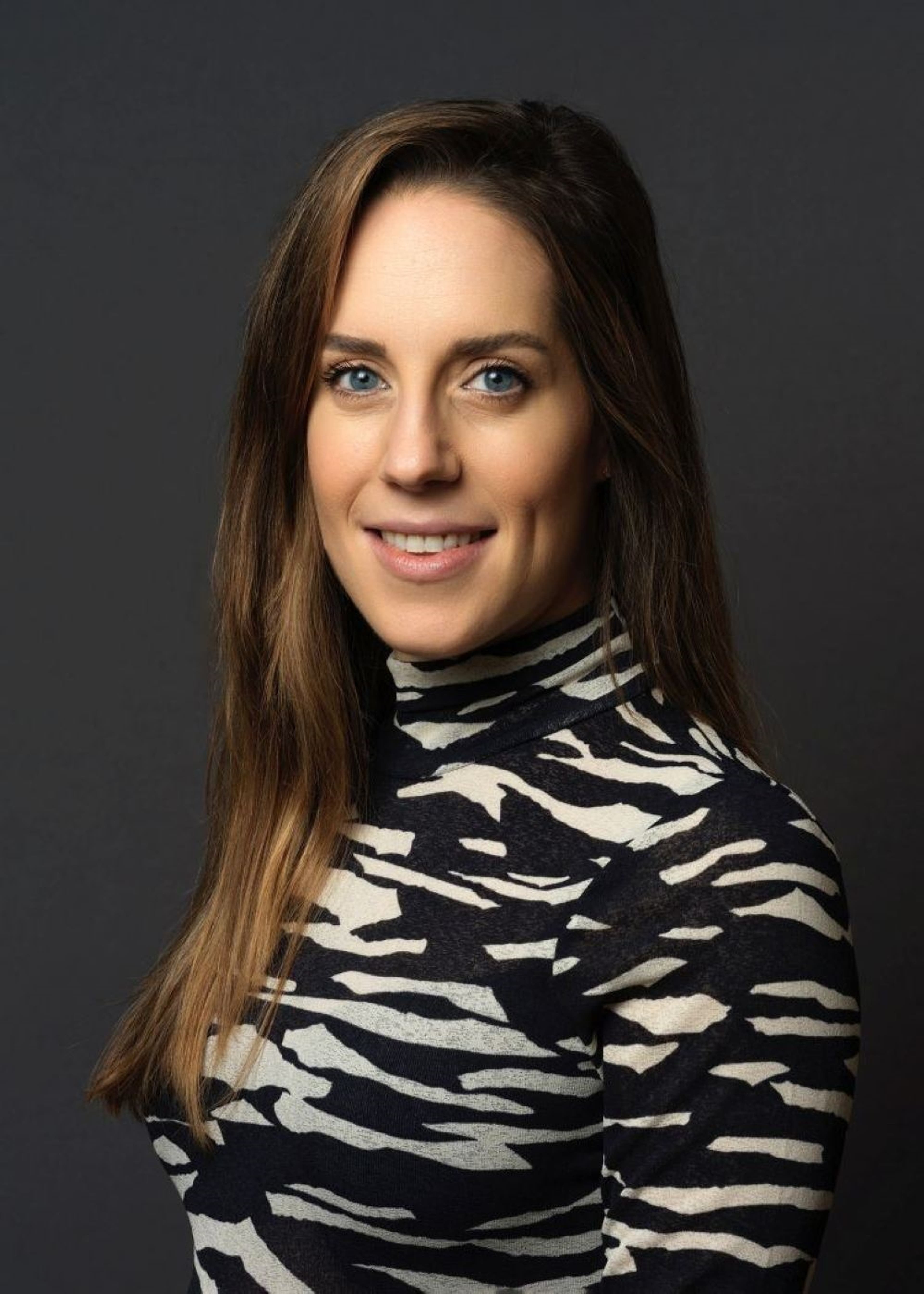 headshot of Lauren Cuyvers