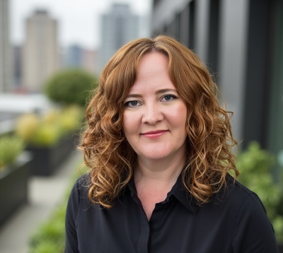 headshot of Cari Benn