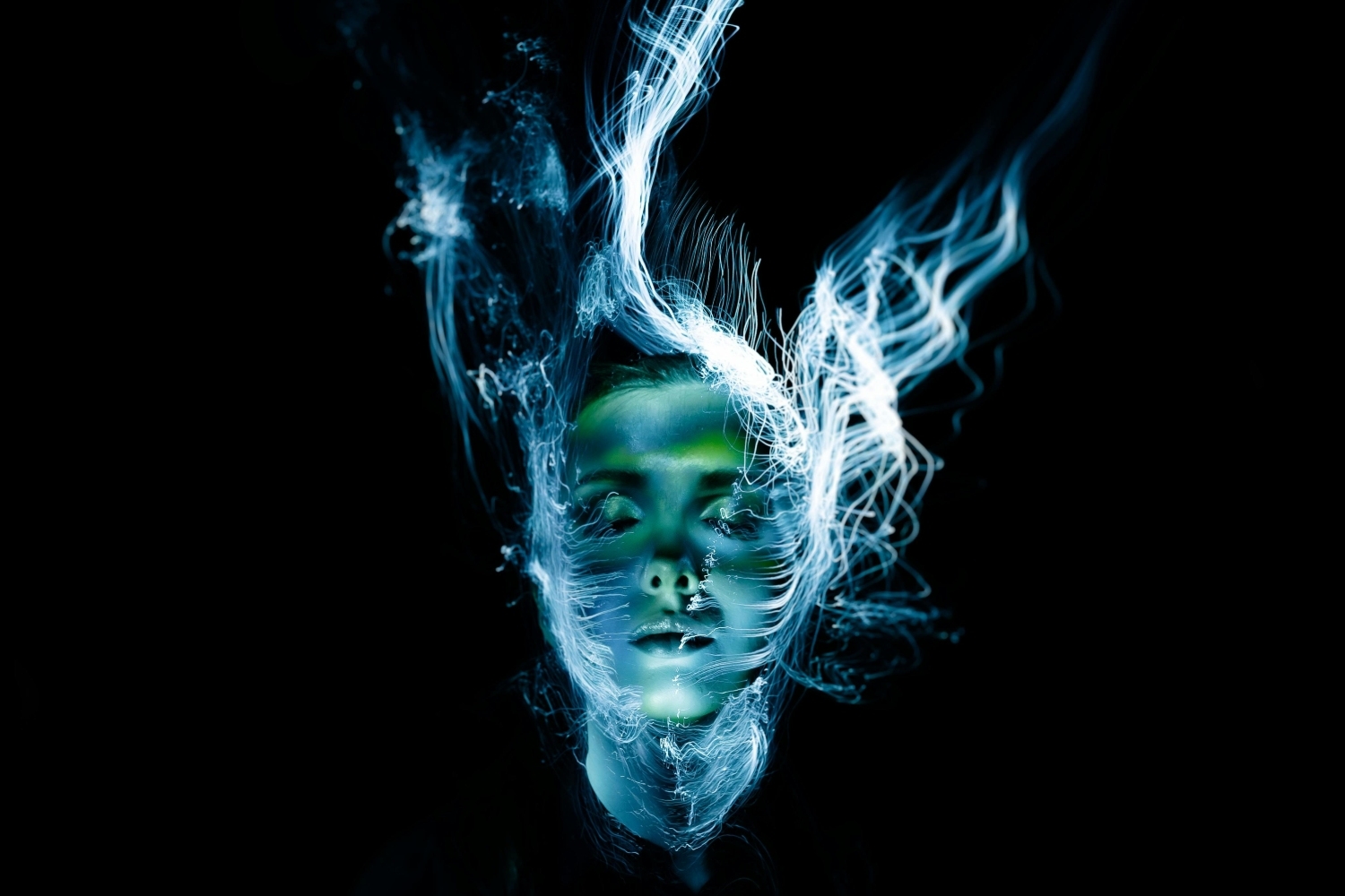 deepfake-lightpainting-ai-091024.jpg