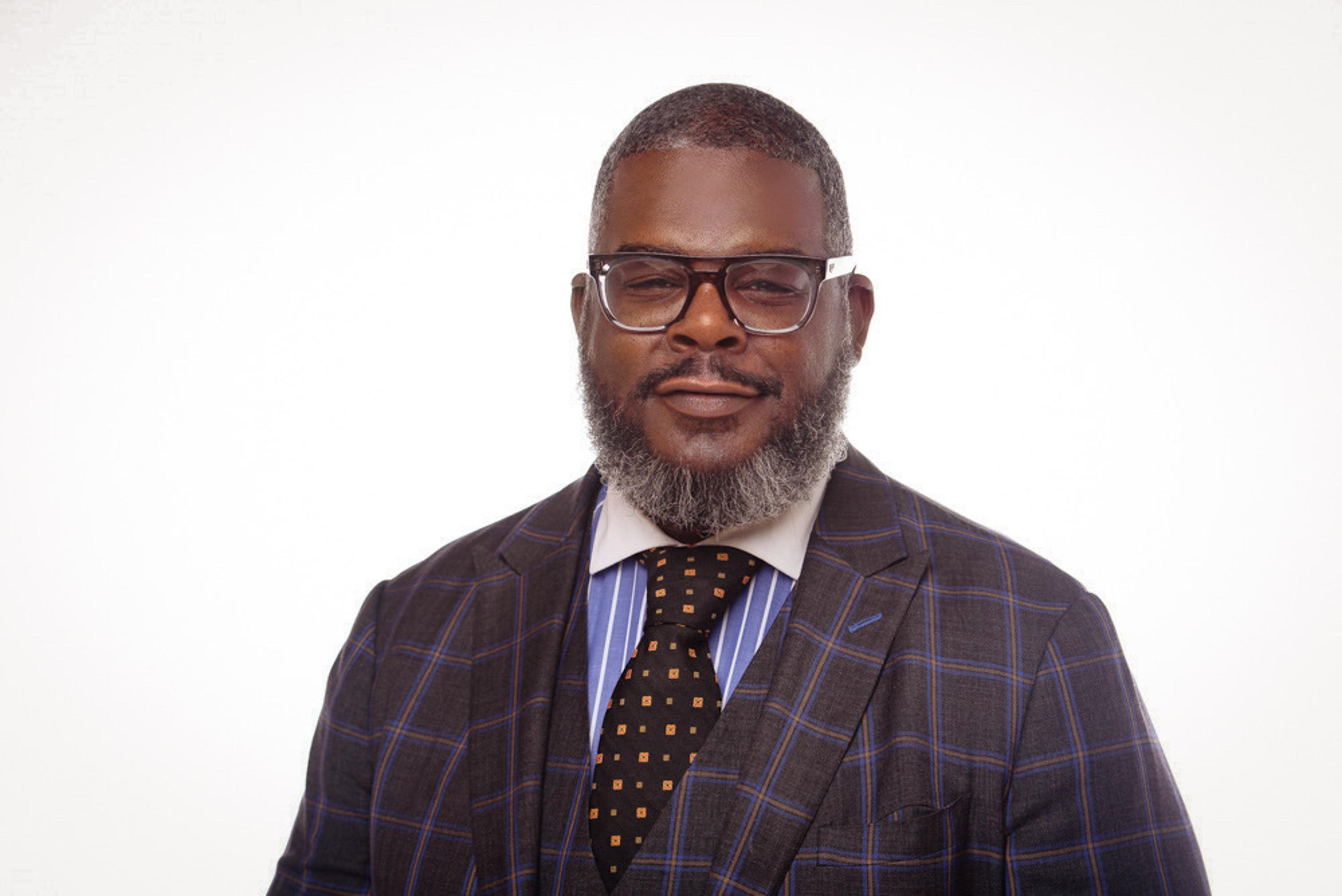headshot of Dondi West