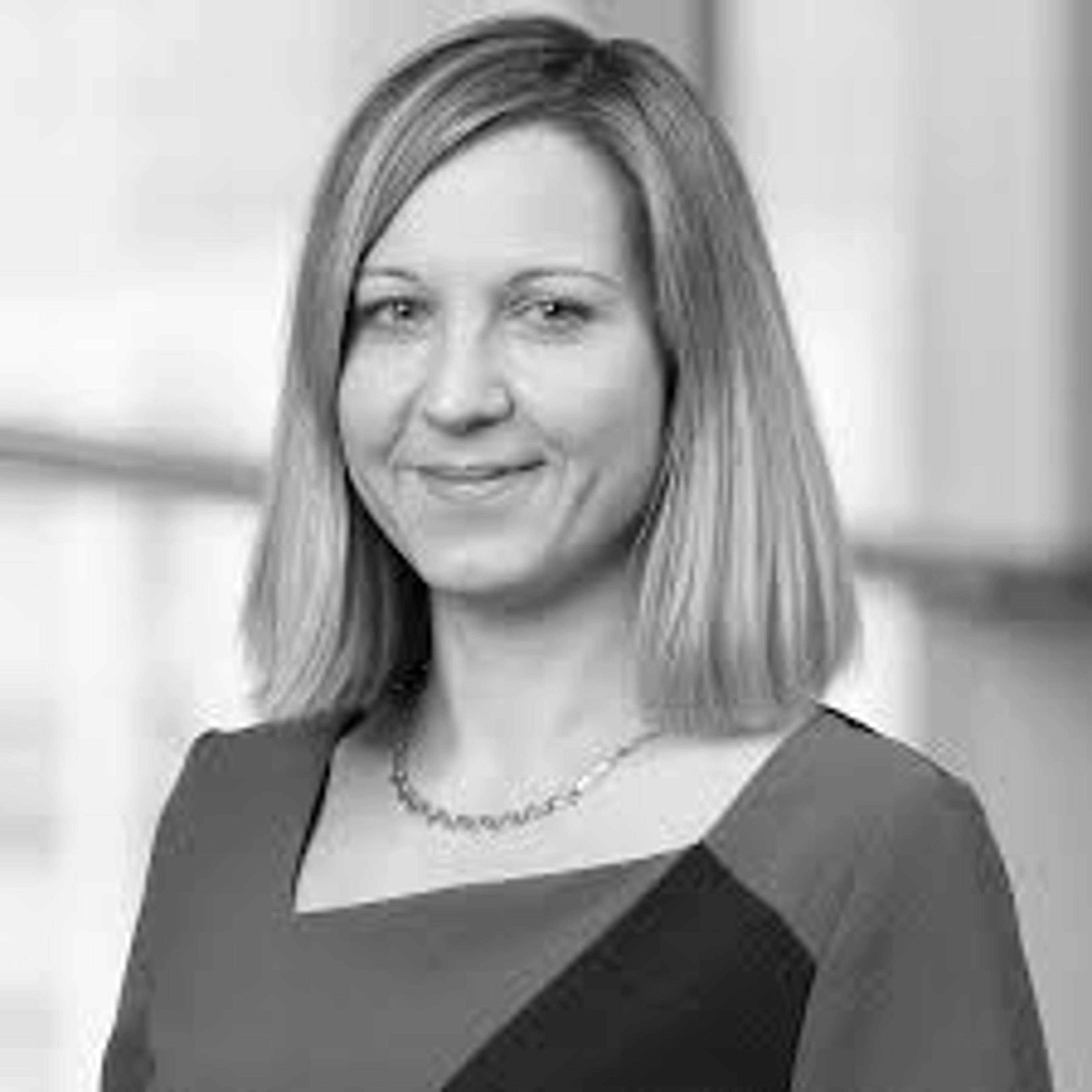 headshot of Jenny Arlington