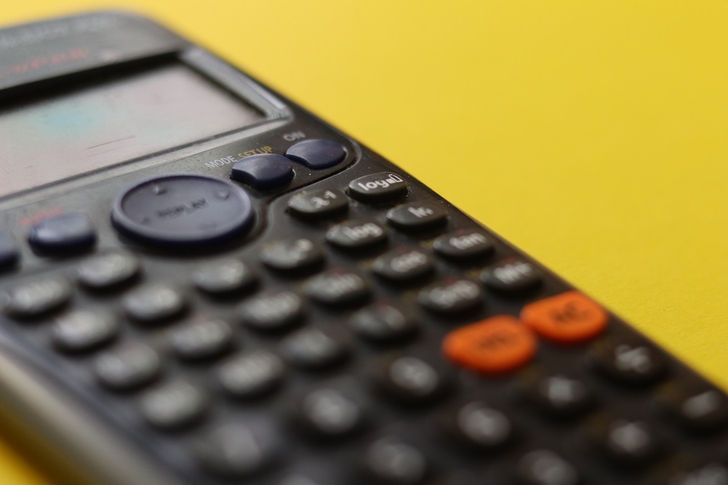 calculator-upclose-yellowbackground-data.jpg