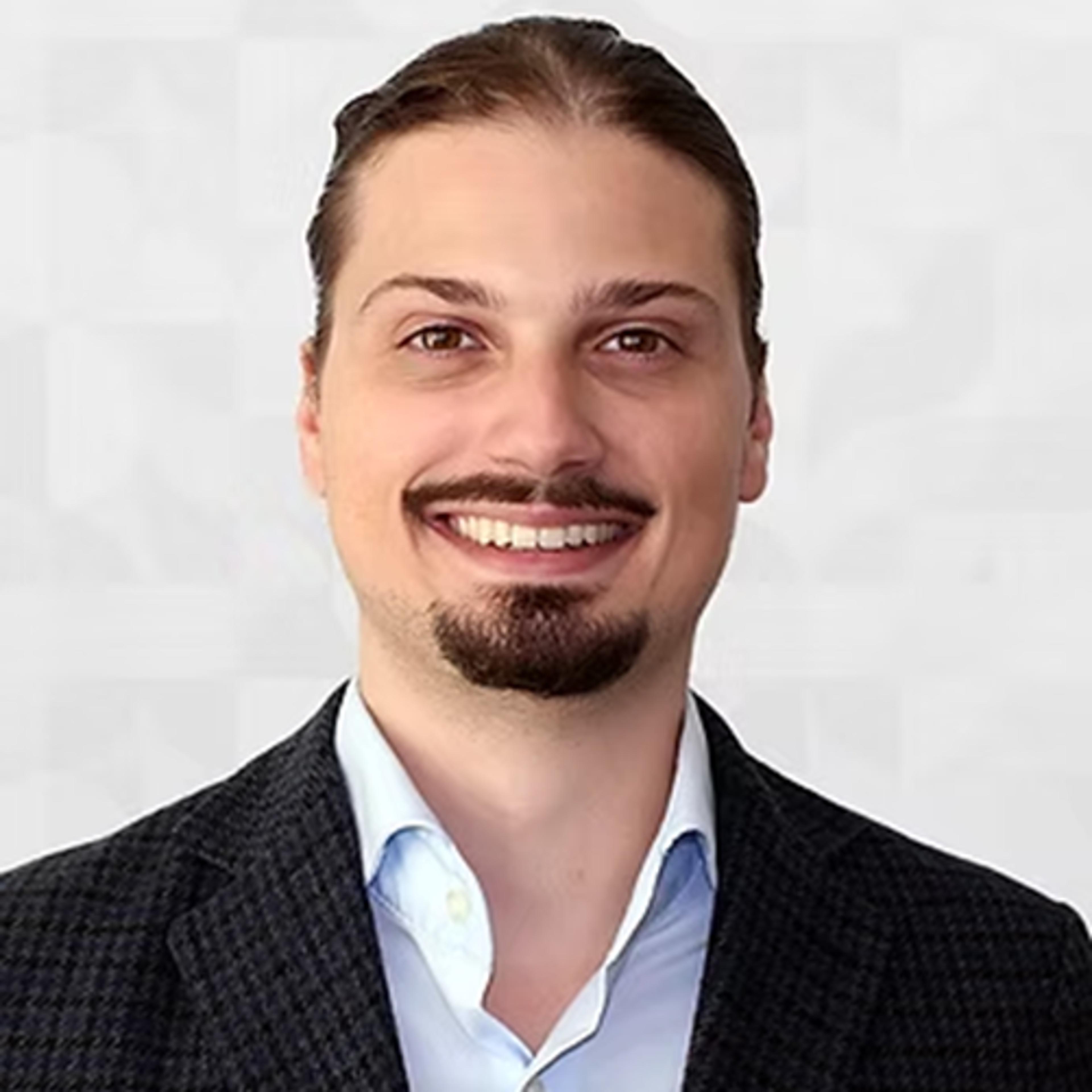 headshot of Michael Pascu