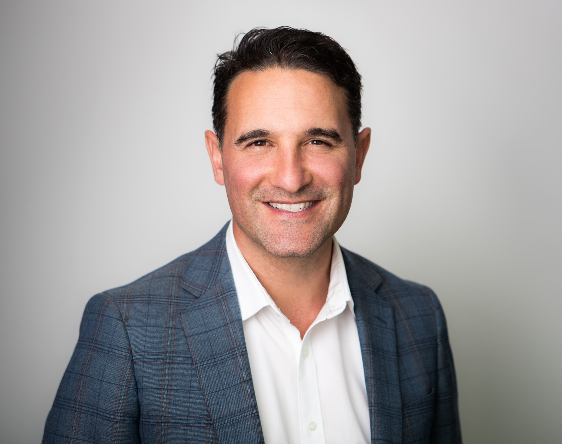 headshot of Dan Te Whenua Walker