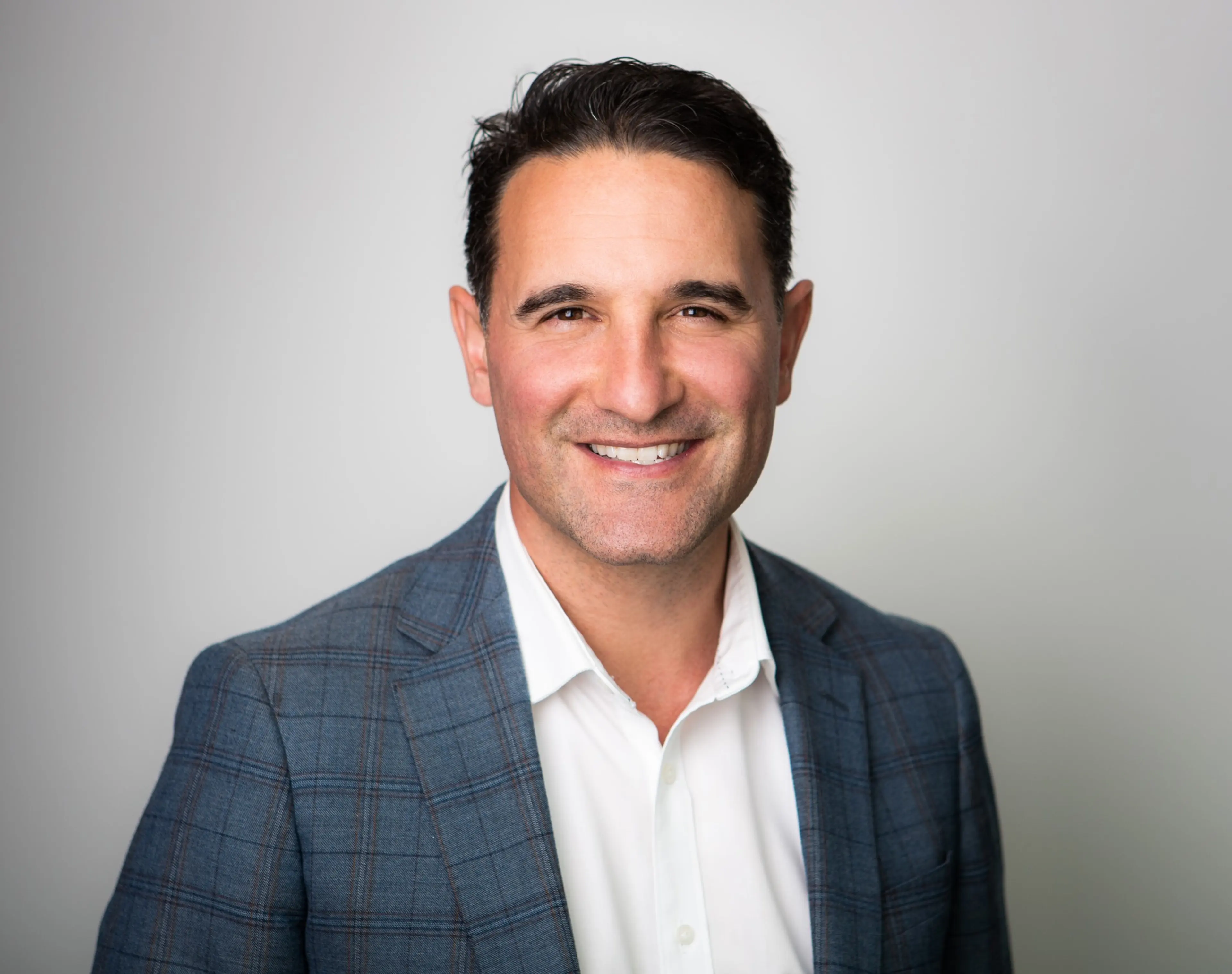 headshot of Dan Te Whenua Walker