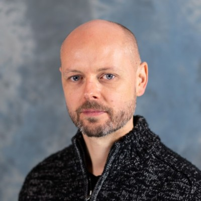 headshot of James Robson