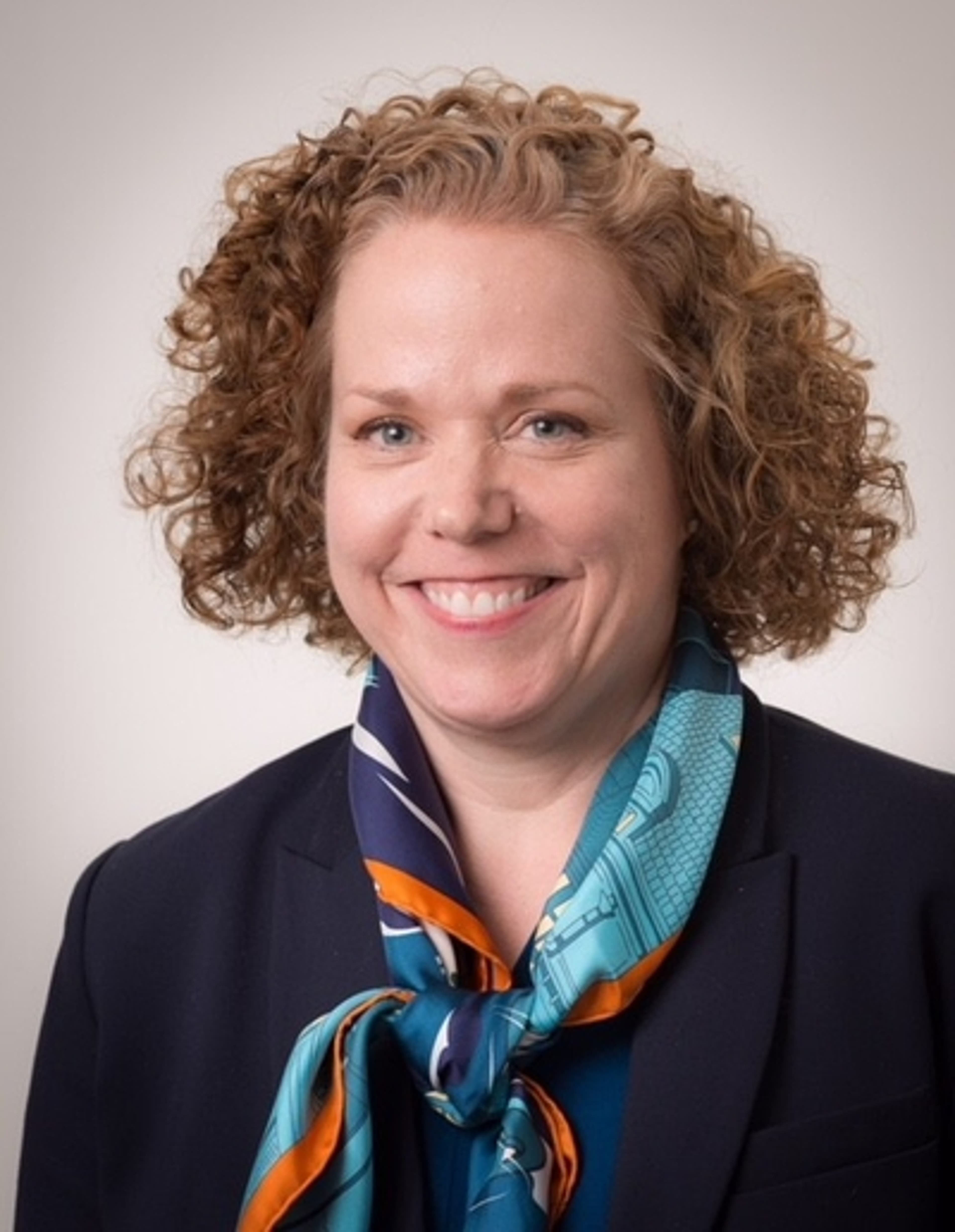 headshot of Gretchen Herault