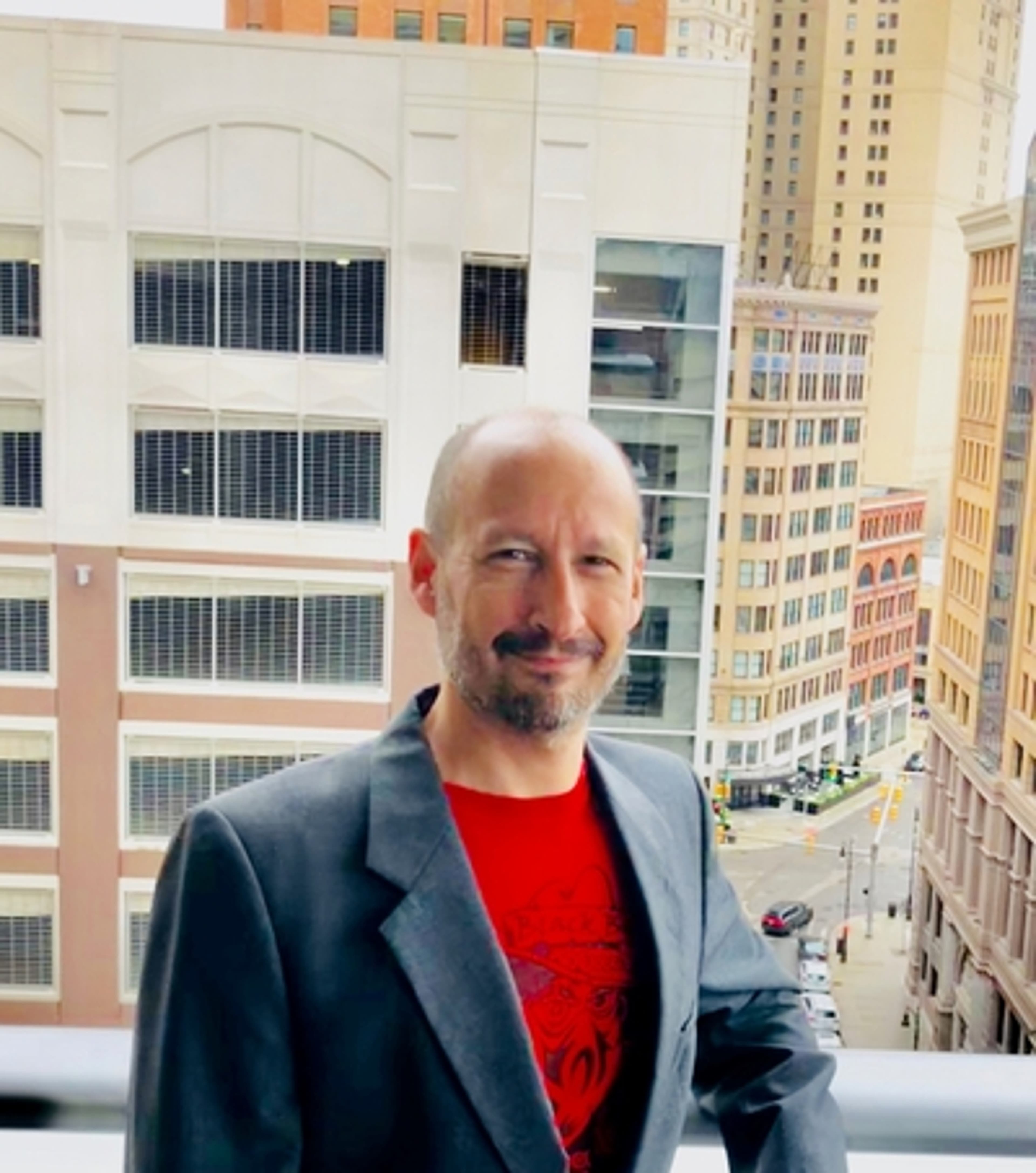 headshot of Gary Weingarden