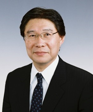 headshot of Satoru Tezuka