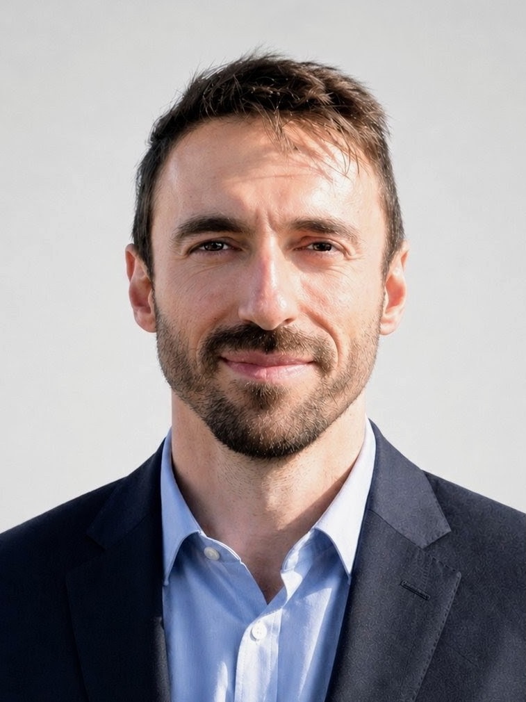 headshot of Marco Moragón