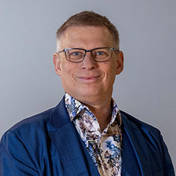 headshot of Niels Torm