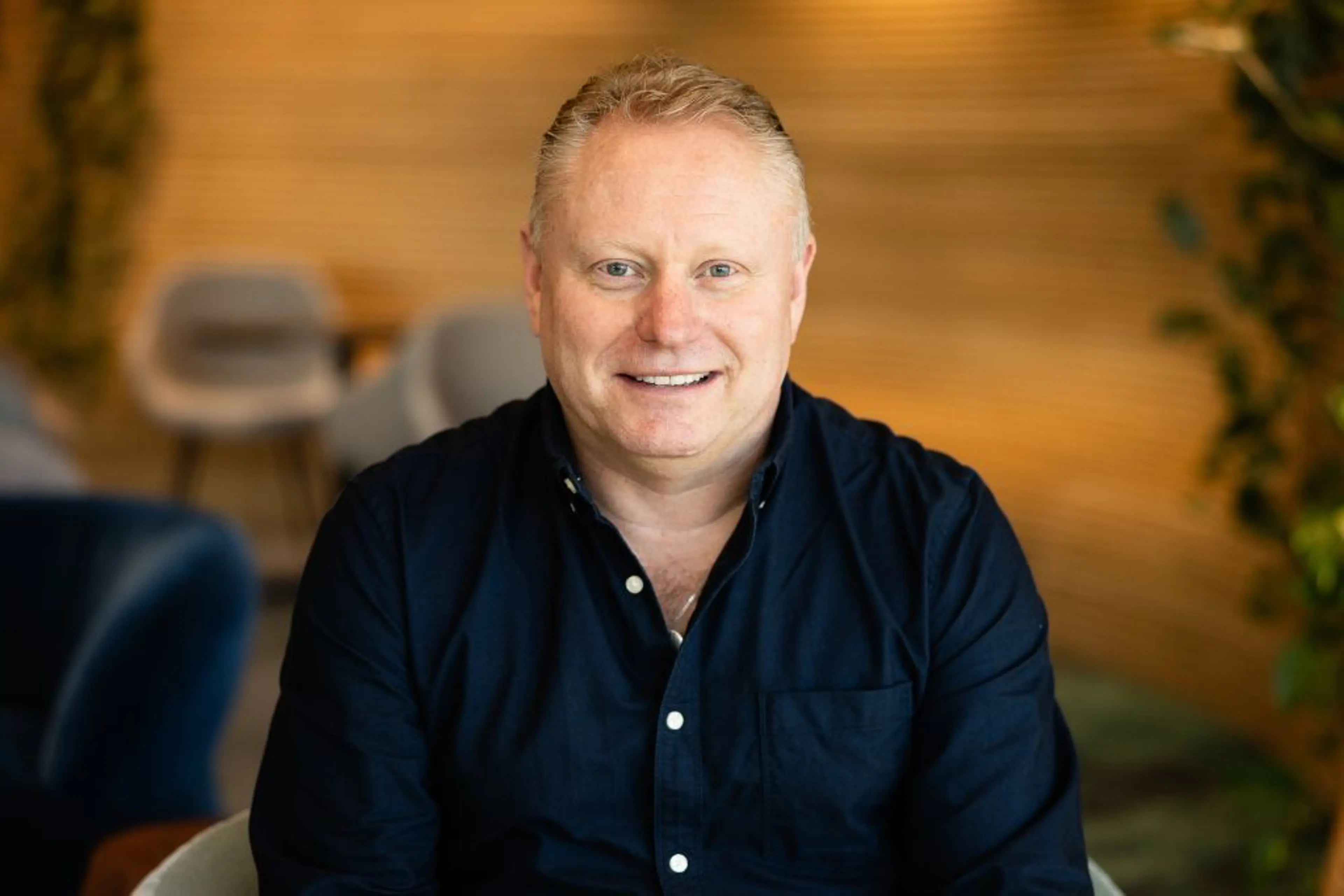 headshot of Lee Hickin