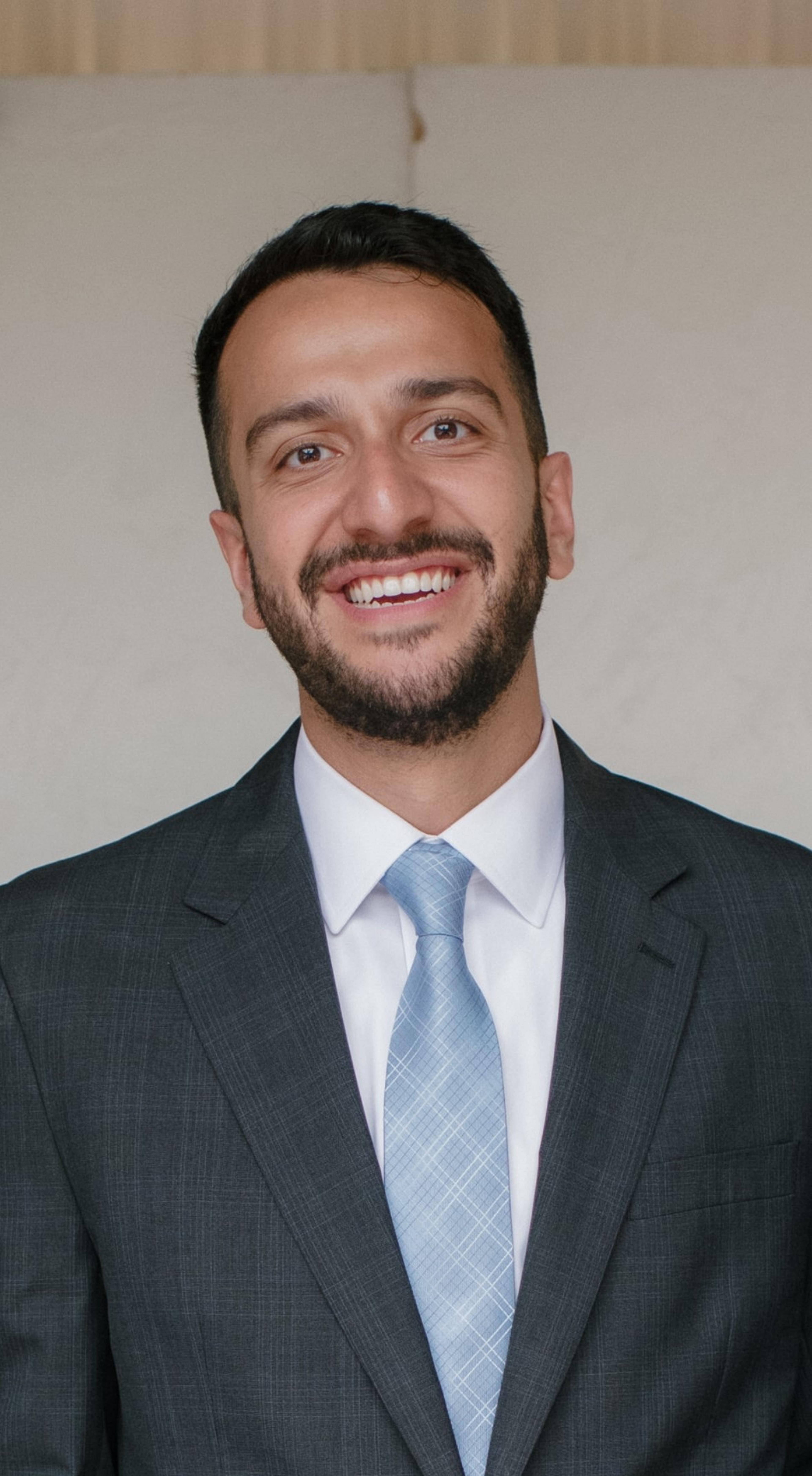 headshot of Mustafa Hassoun