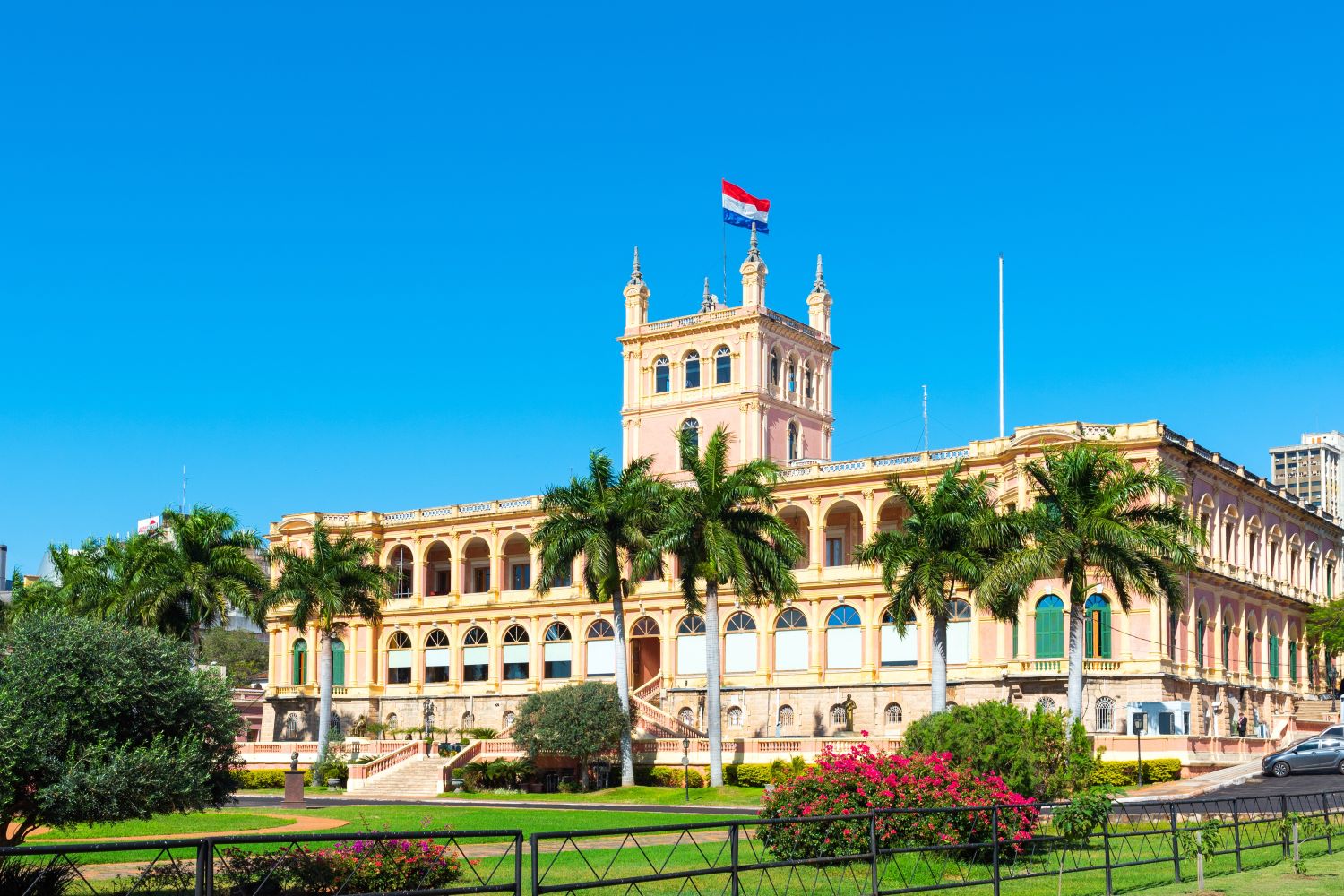 paraguay-capitol-flag-latam-070825.jpg