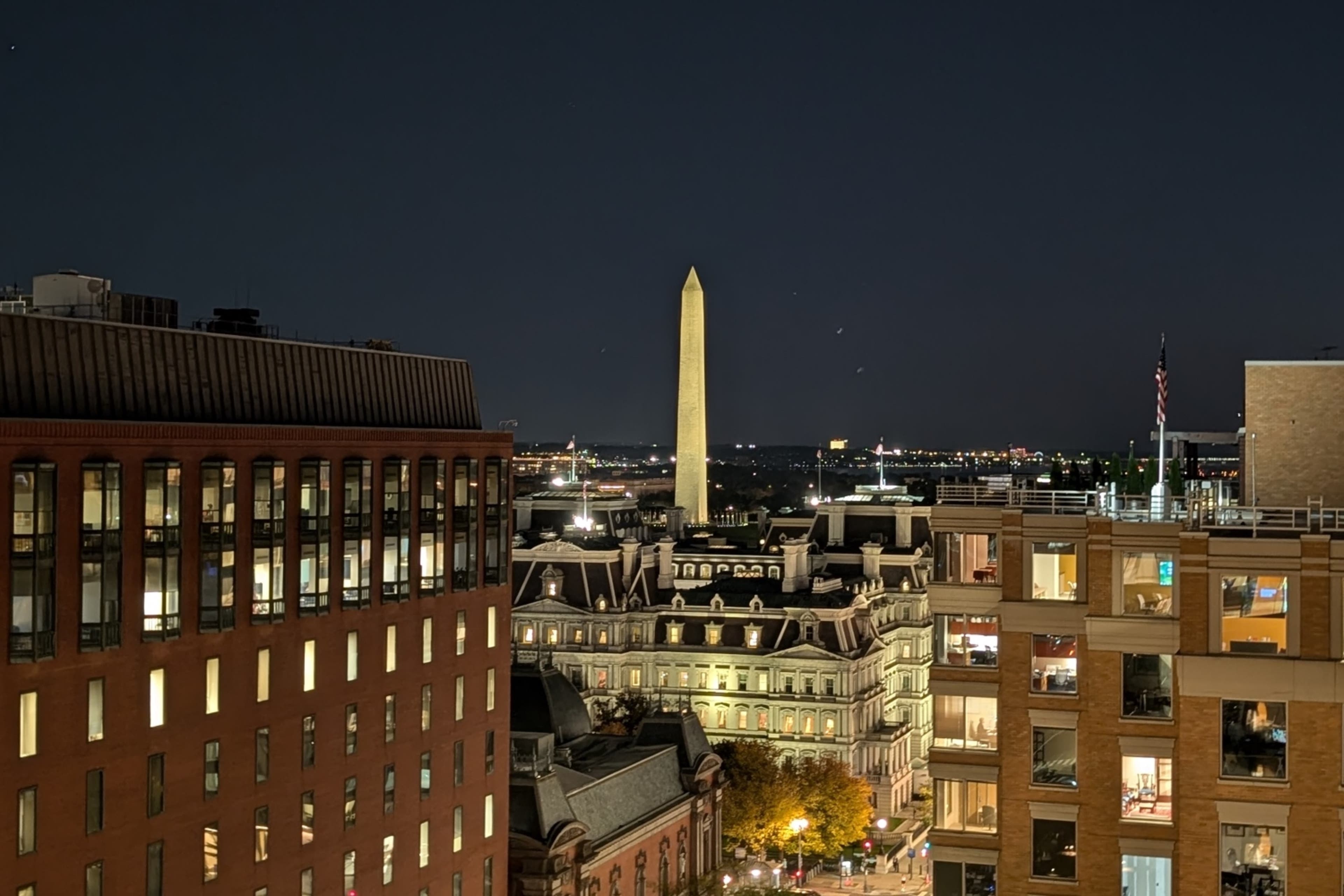 night-washington-monument-cobunzweifelkeegan-DC View-12.6.24.jpg