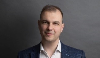 headshot of Ján Kuklinca