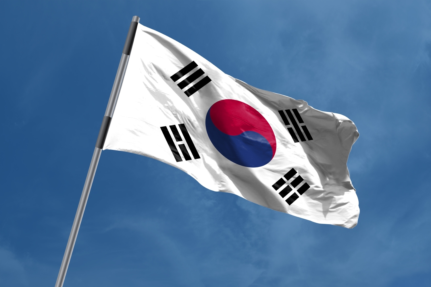 south-korea-flag-sky-apac-02.jpg