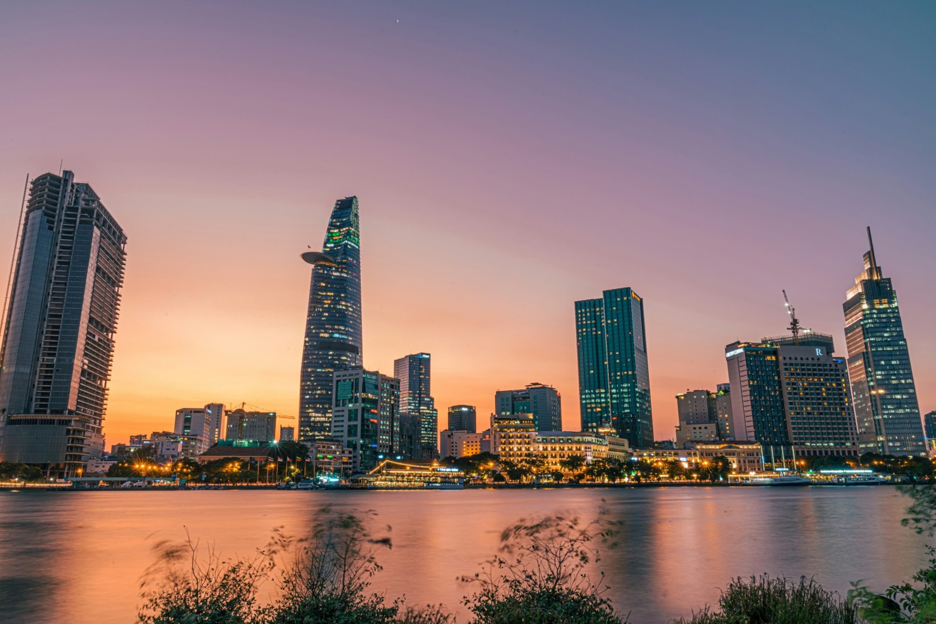 vietnam-skyline-sunset-apac-080425.jpg