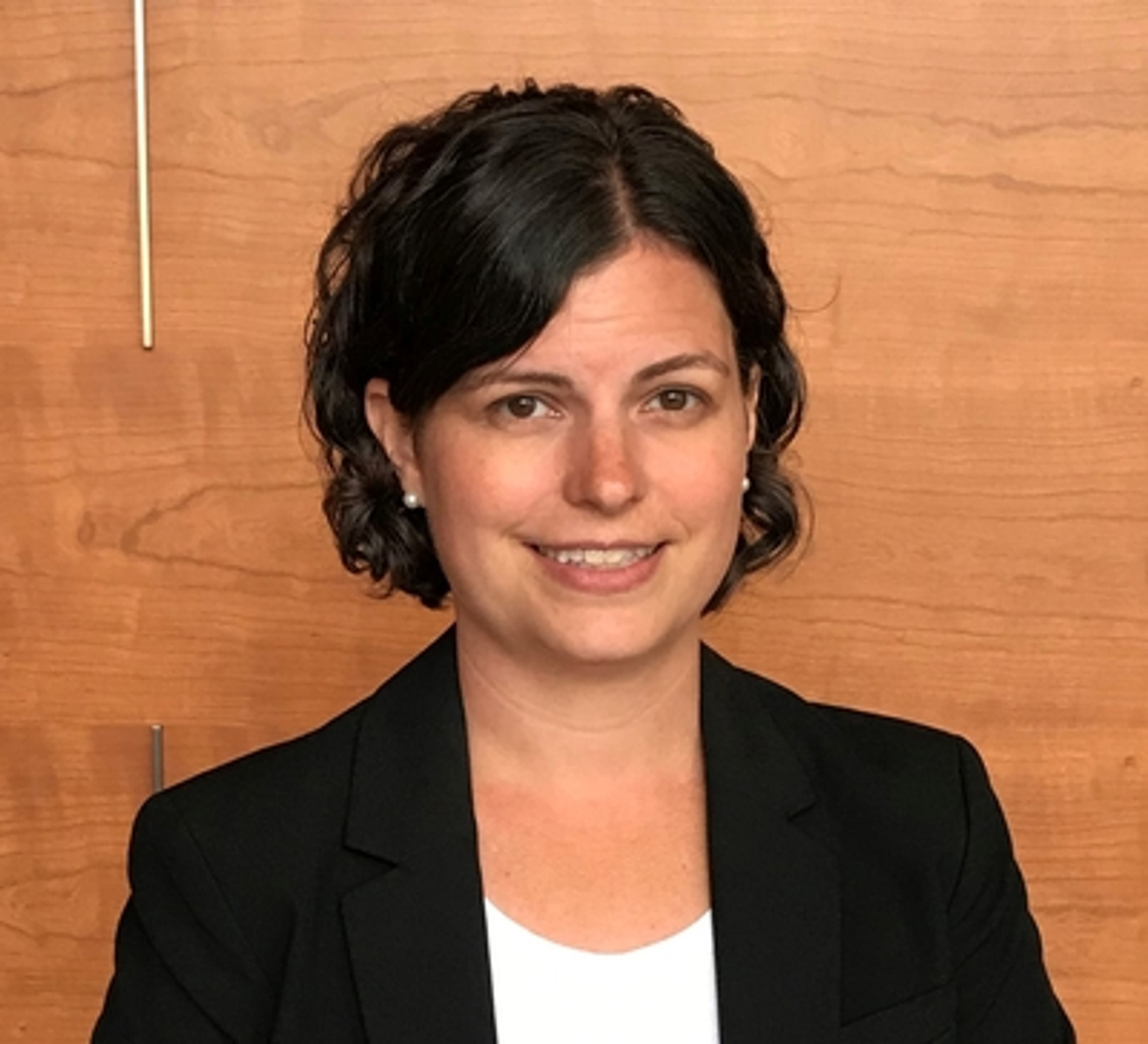 headshot of Kate Goodloe