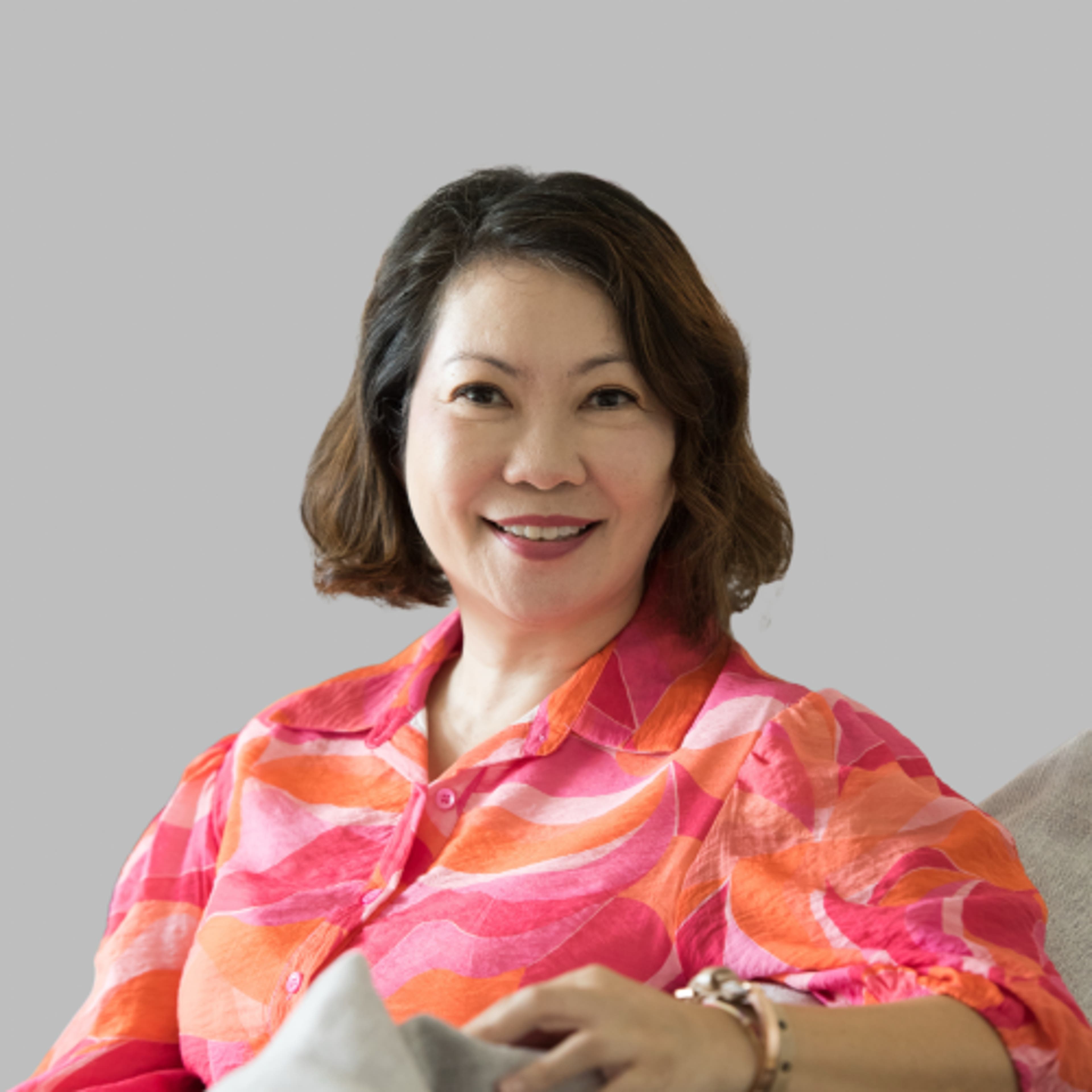 headshot of Lorraine Lee