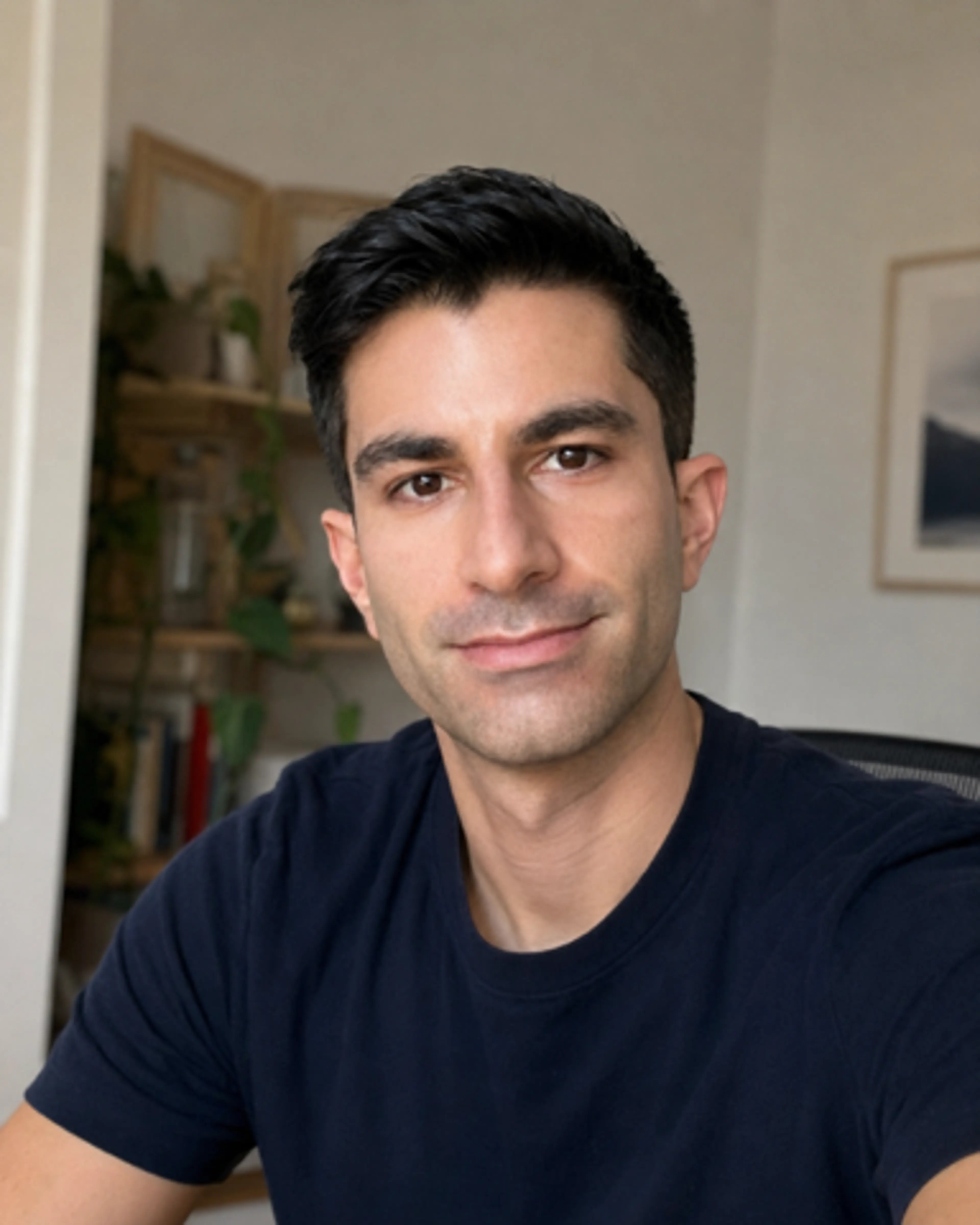 headshot of Devin Alavian