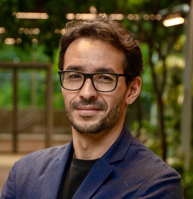 headshot of Caio Amorim