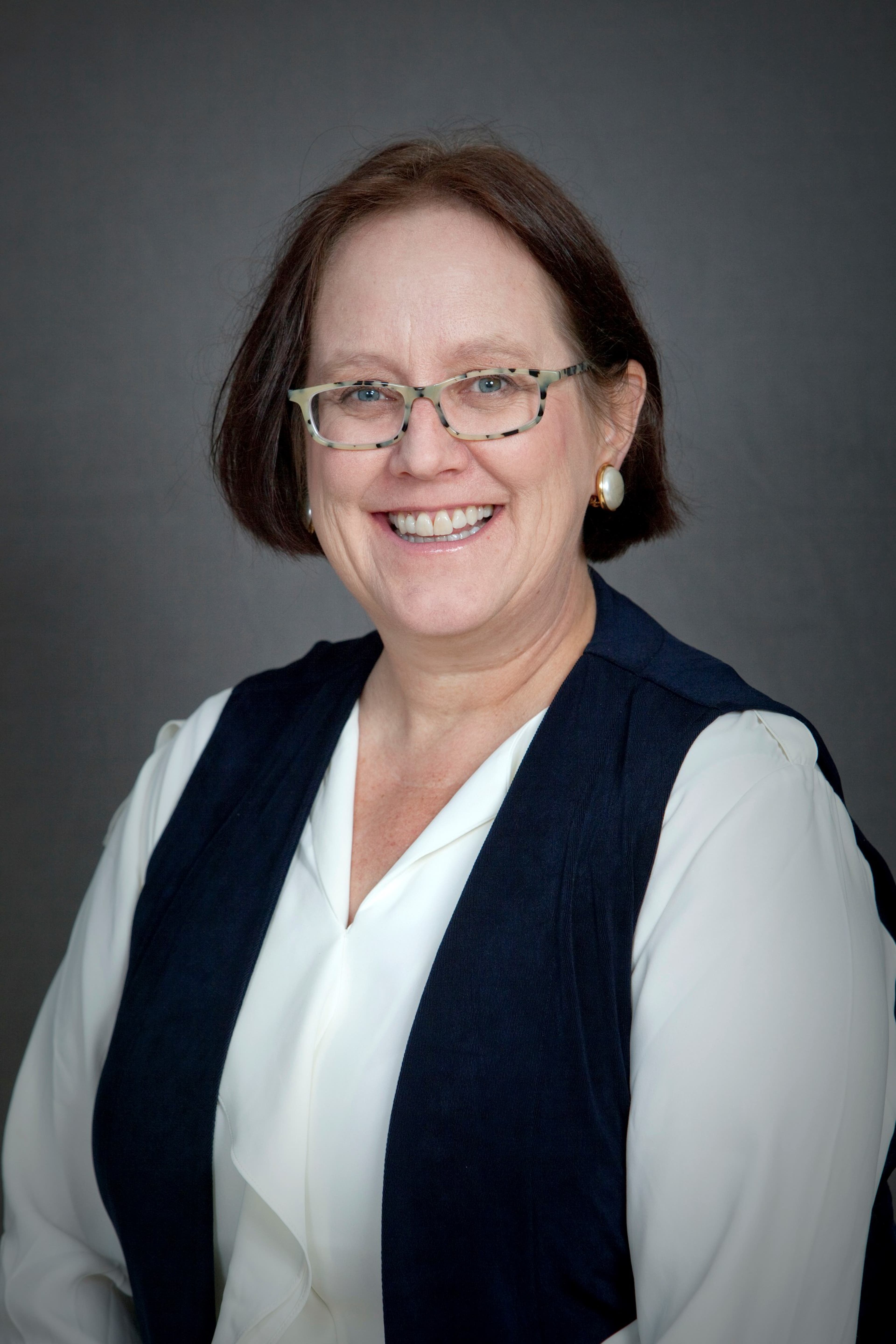 headshot of Linnea Solem