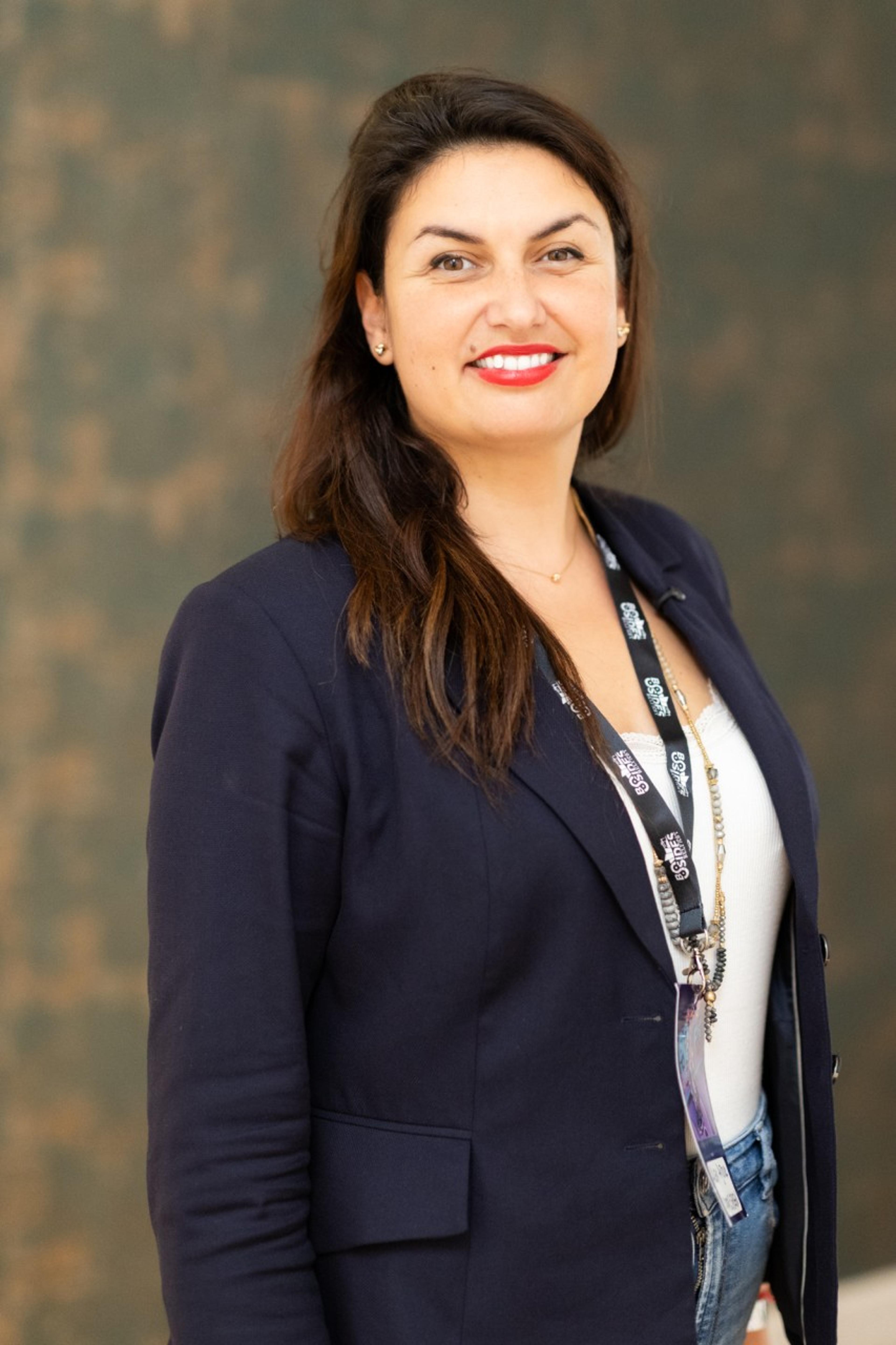 headshot of Aleksandra Aytova