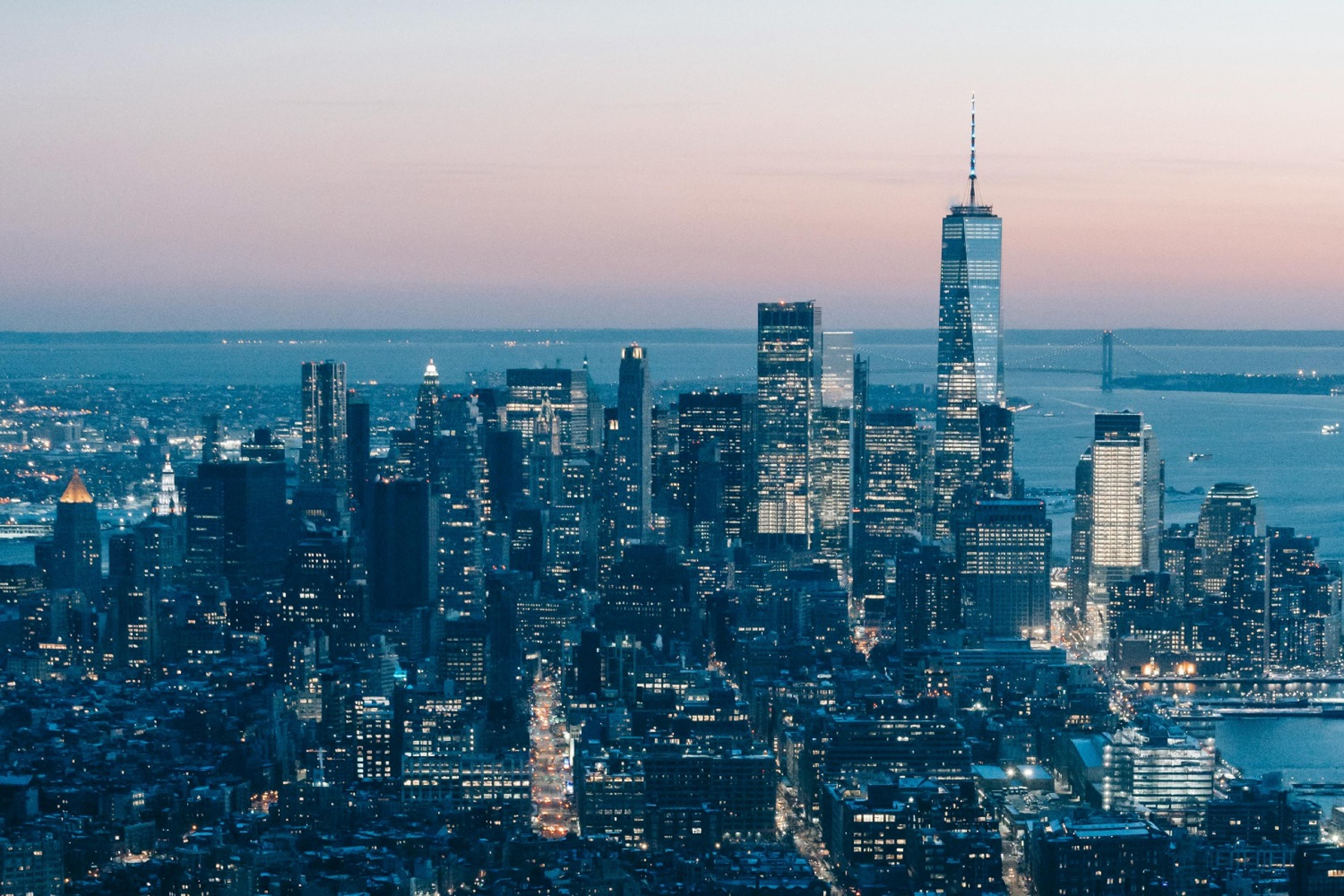 manhattan-skyline-dusk-us-091224.jpg