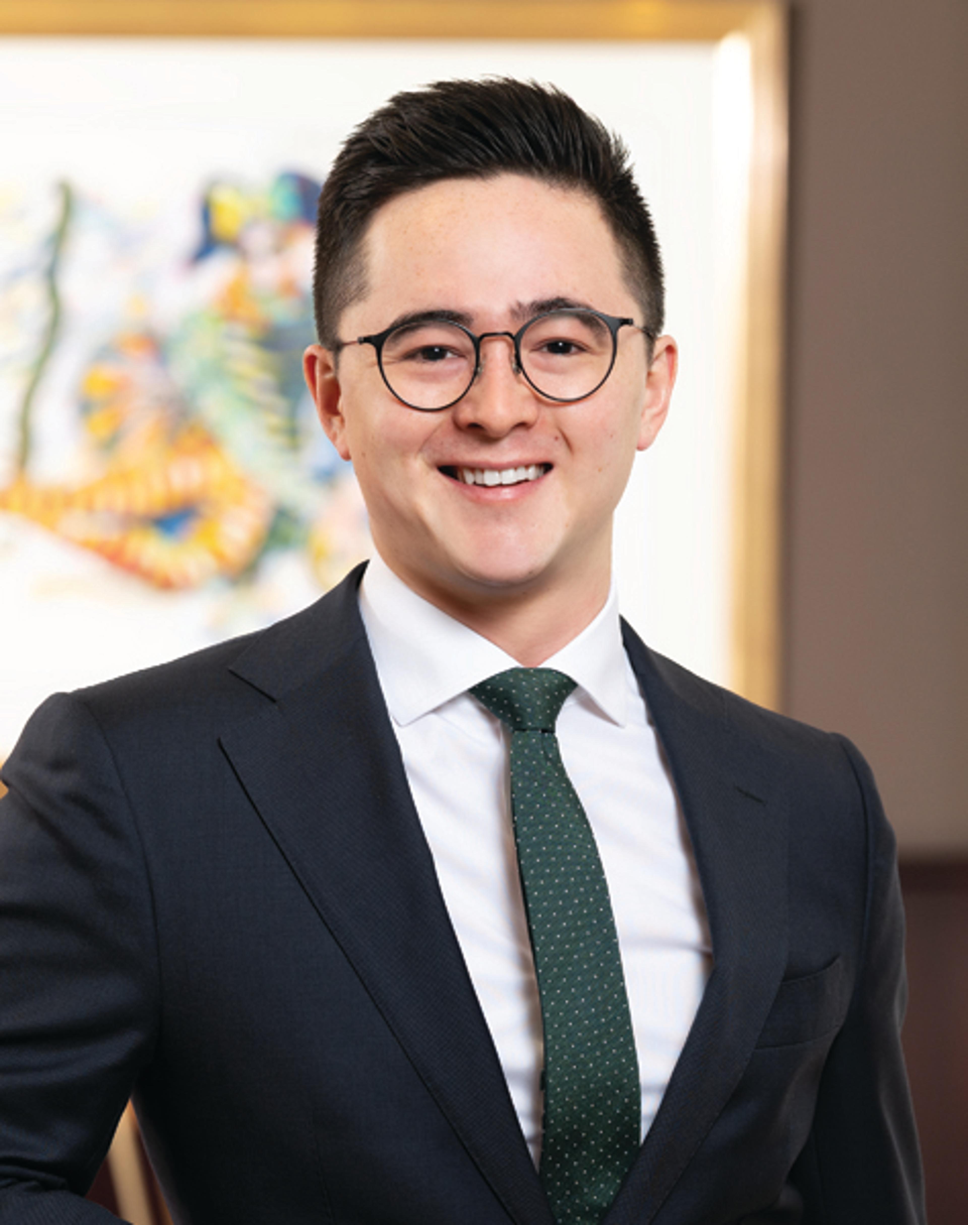 headshot of Paul Greaves