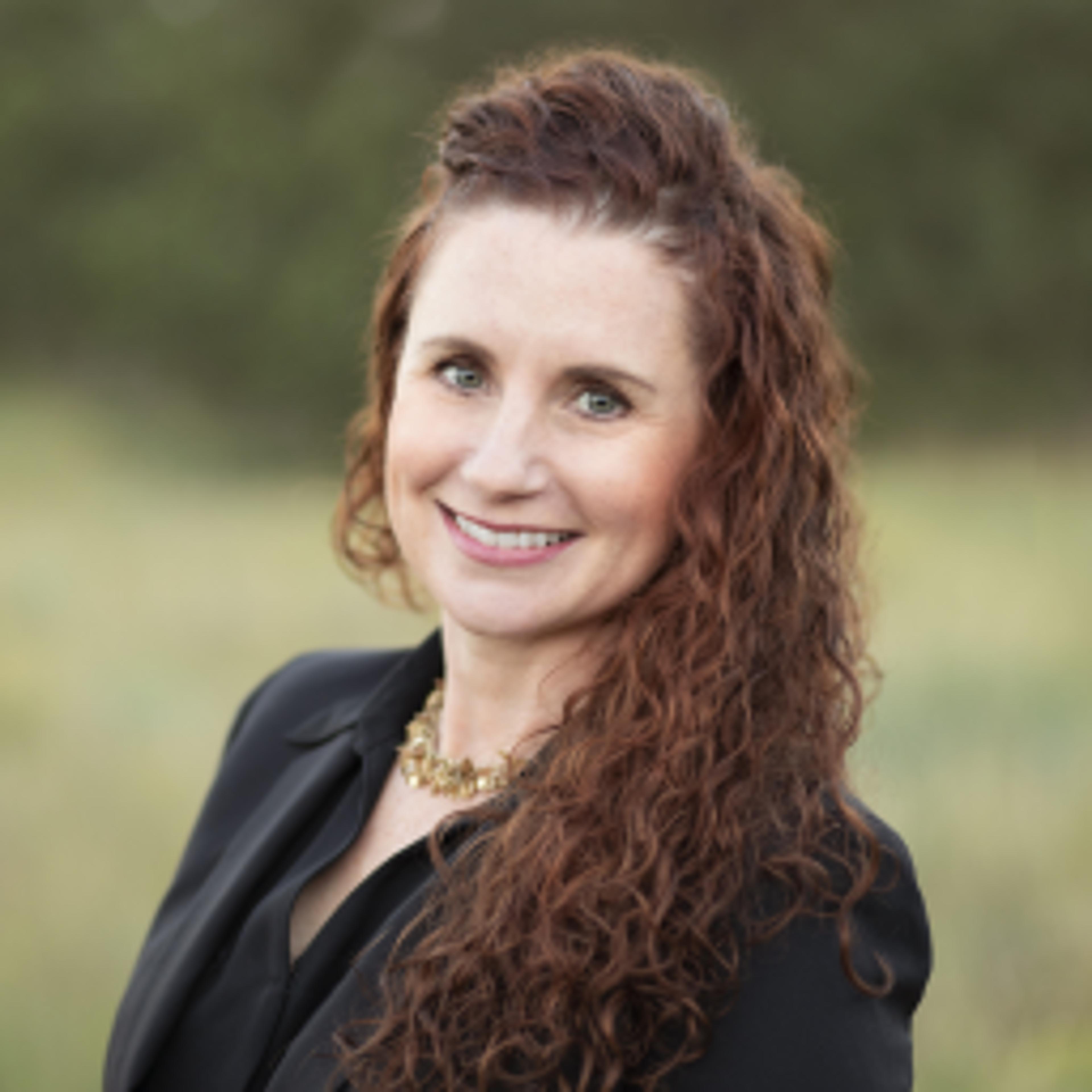 headshot of Jennifer Vercellone