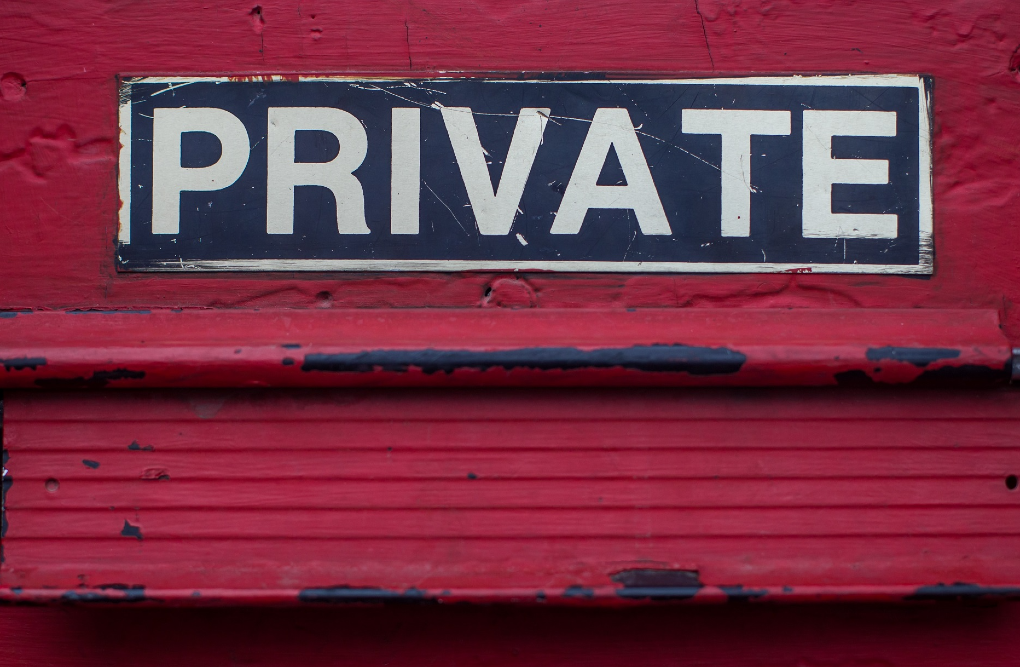 private_sign-red-personalprivacy.png