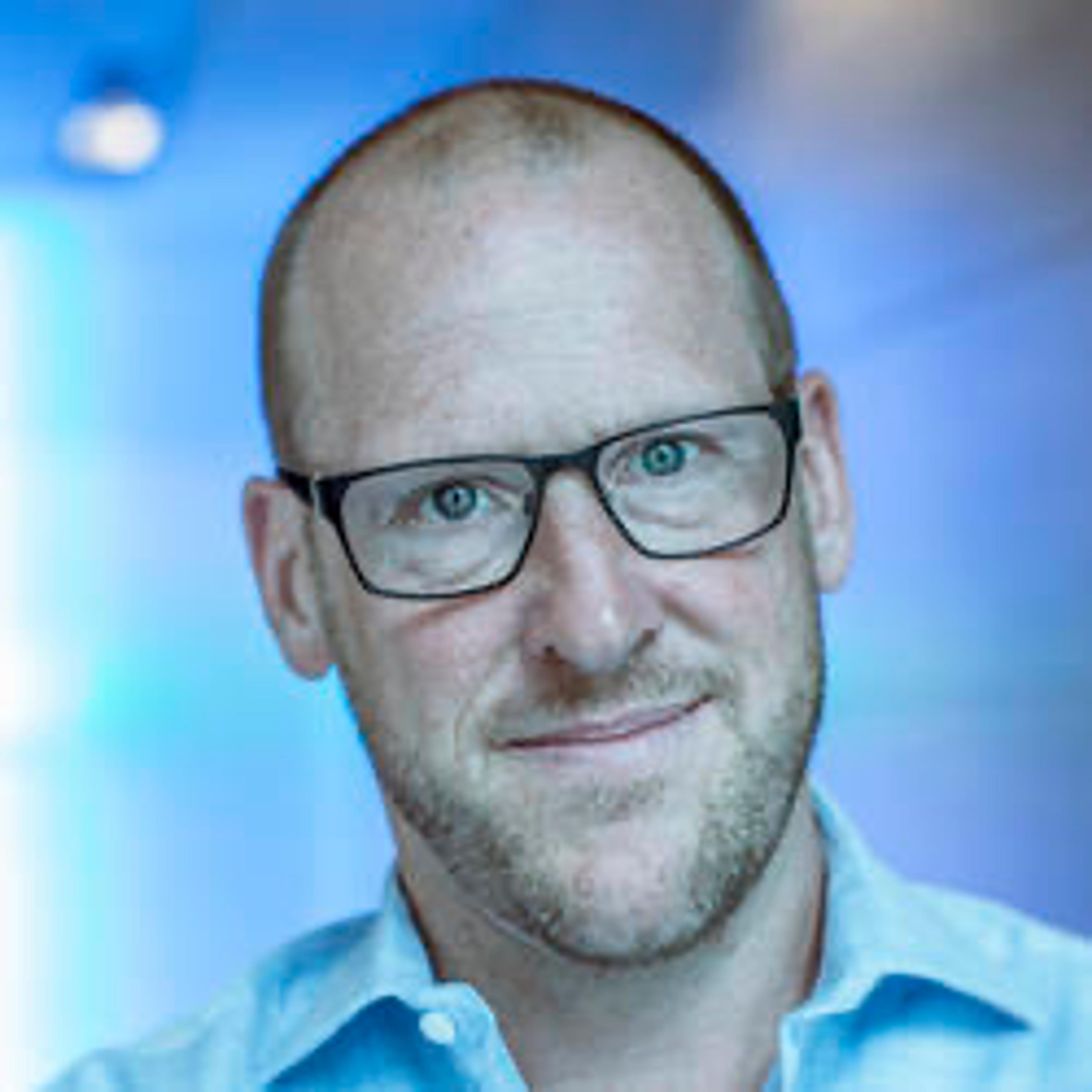 headshot of Ross Webster