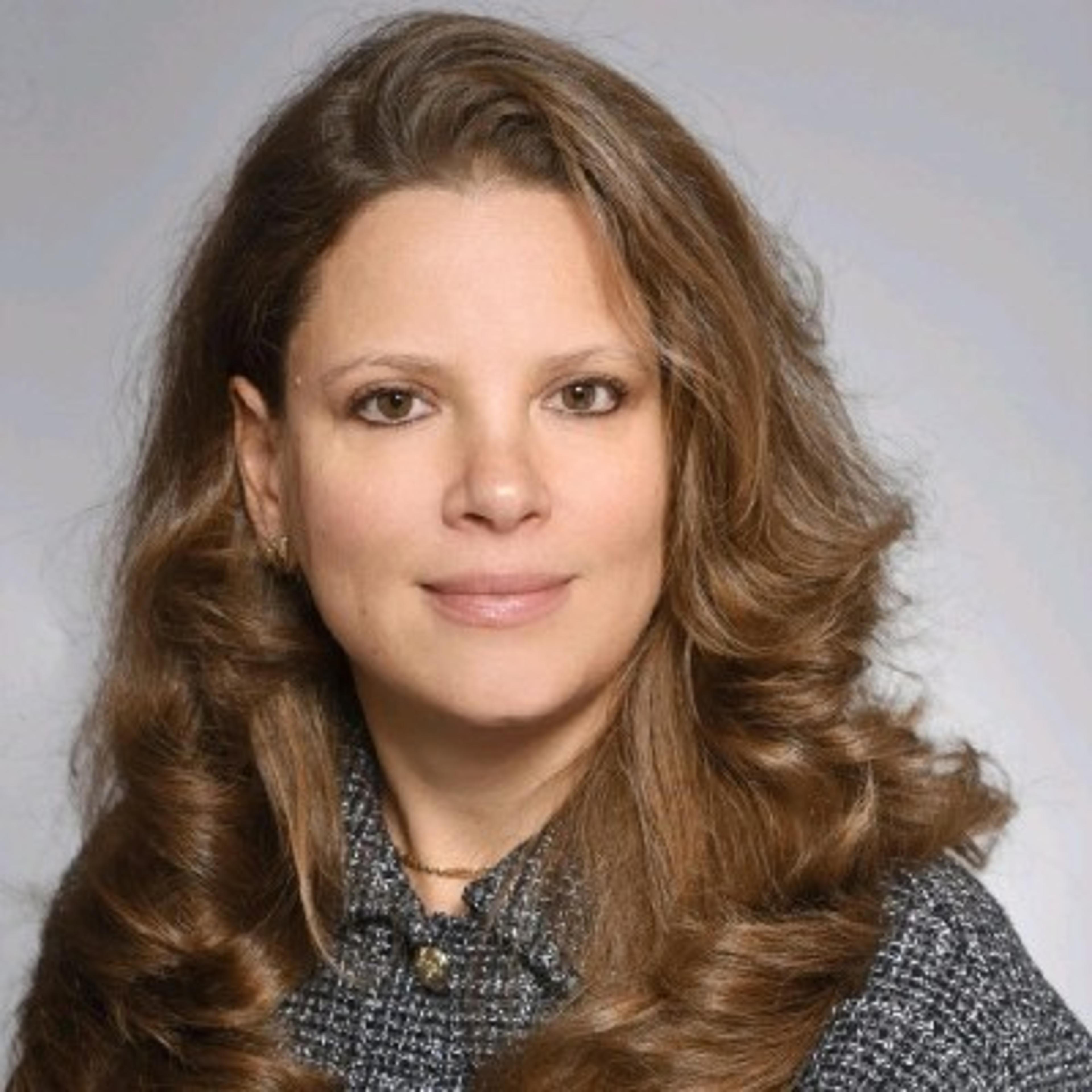 headshot of Clara Sikorski