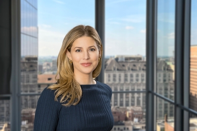 headshot of Laura Weiss