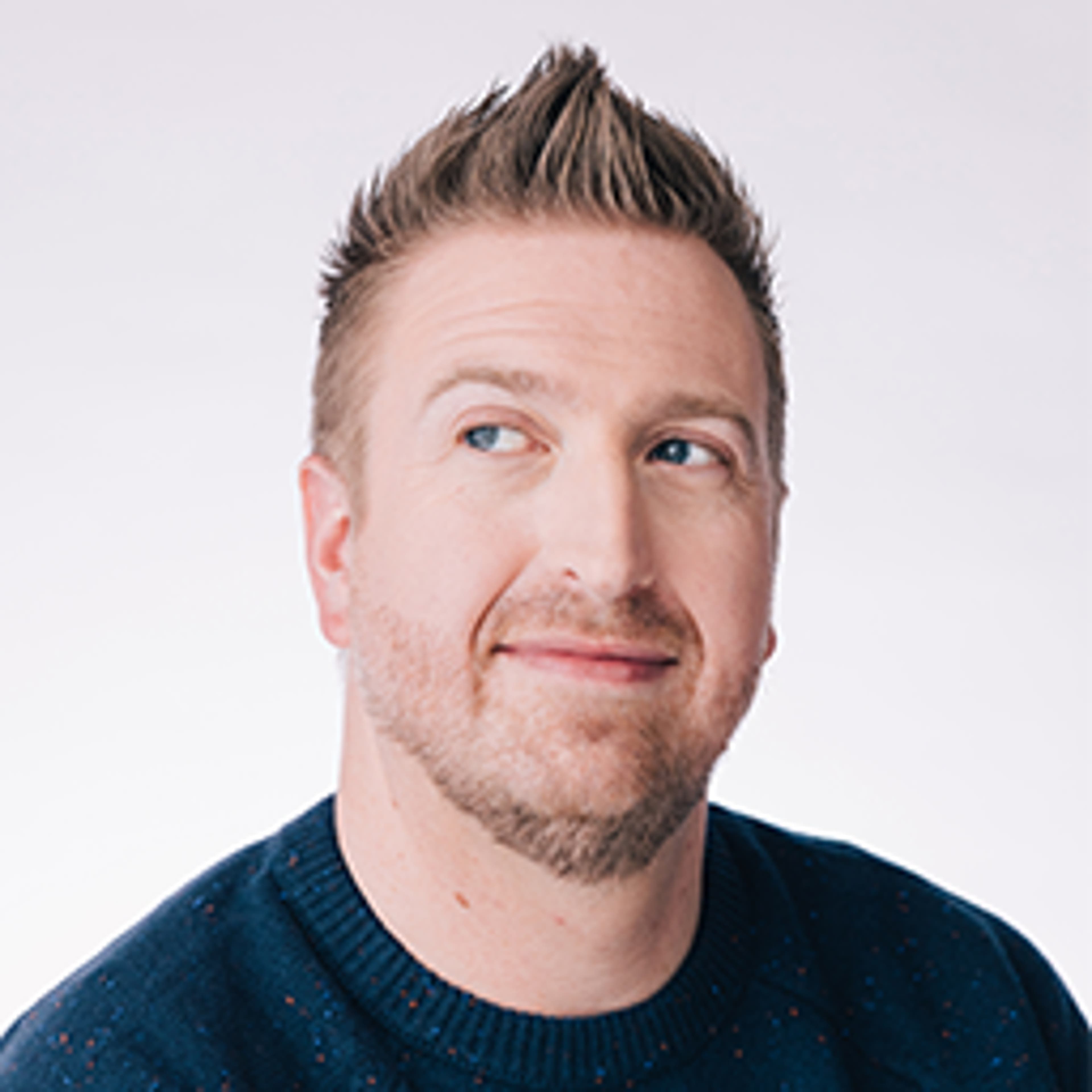 headshot of Casey Newton