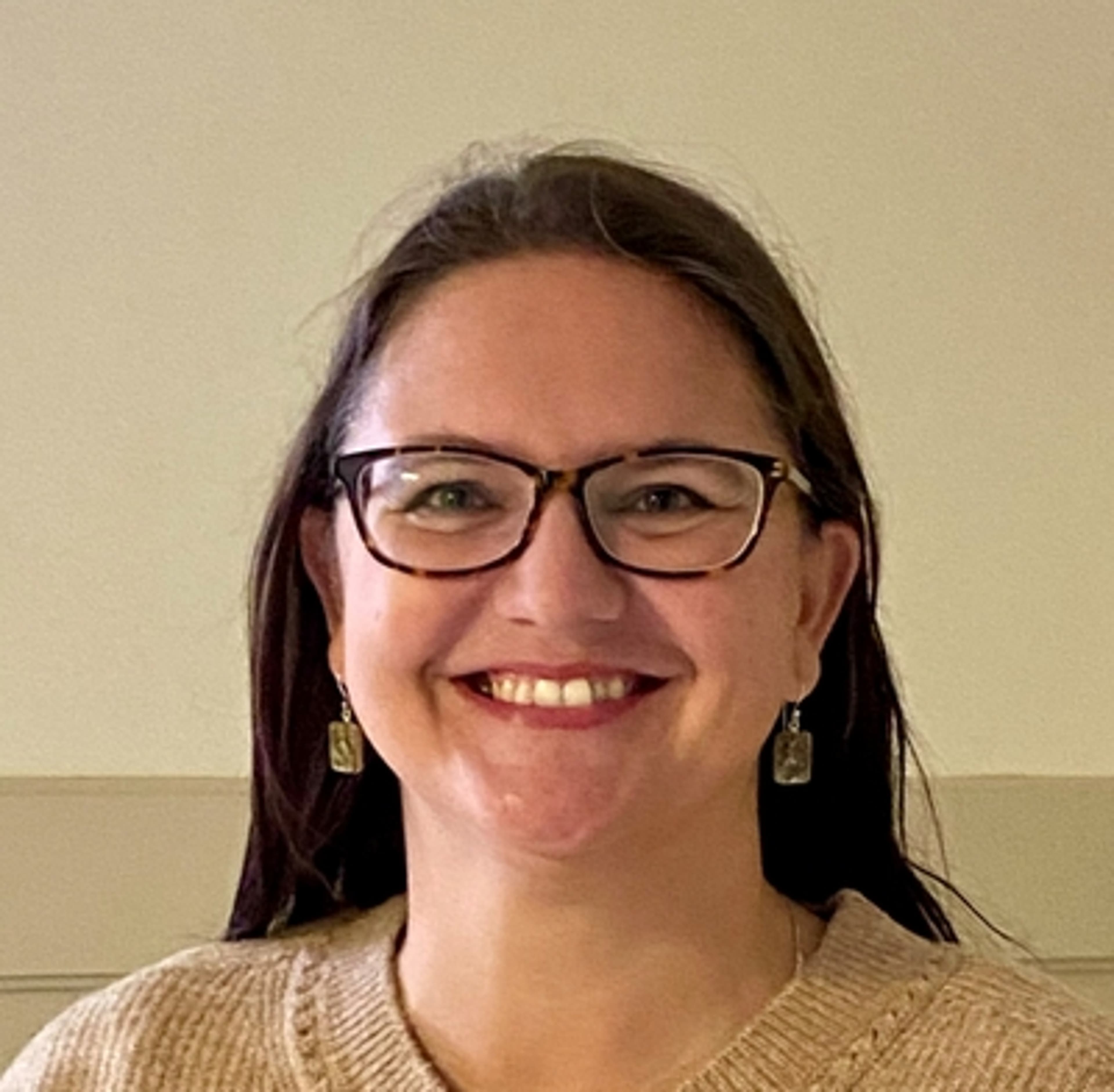 headshot of Shontael Starry