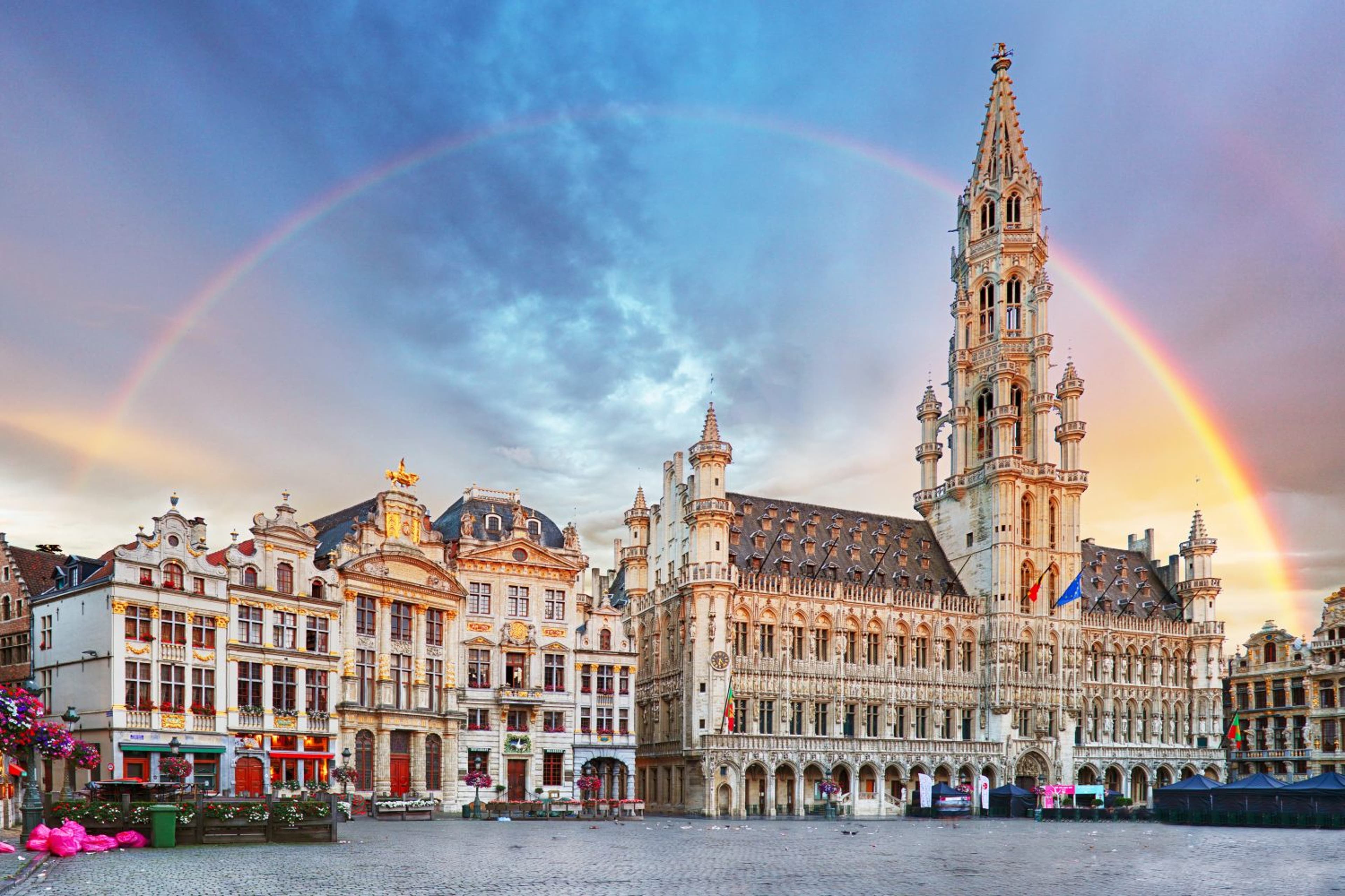brussels-rainbow-buildings-eu-062325.jpg
