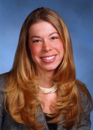 headshot of Lauren Wu