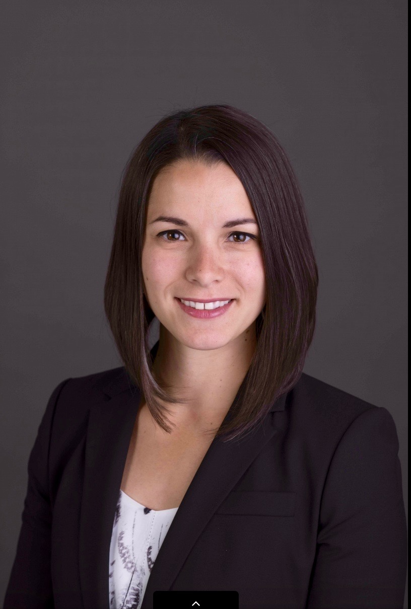 headshot of Sinziana Gutiu